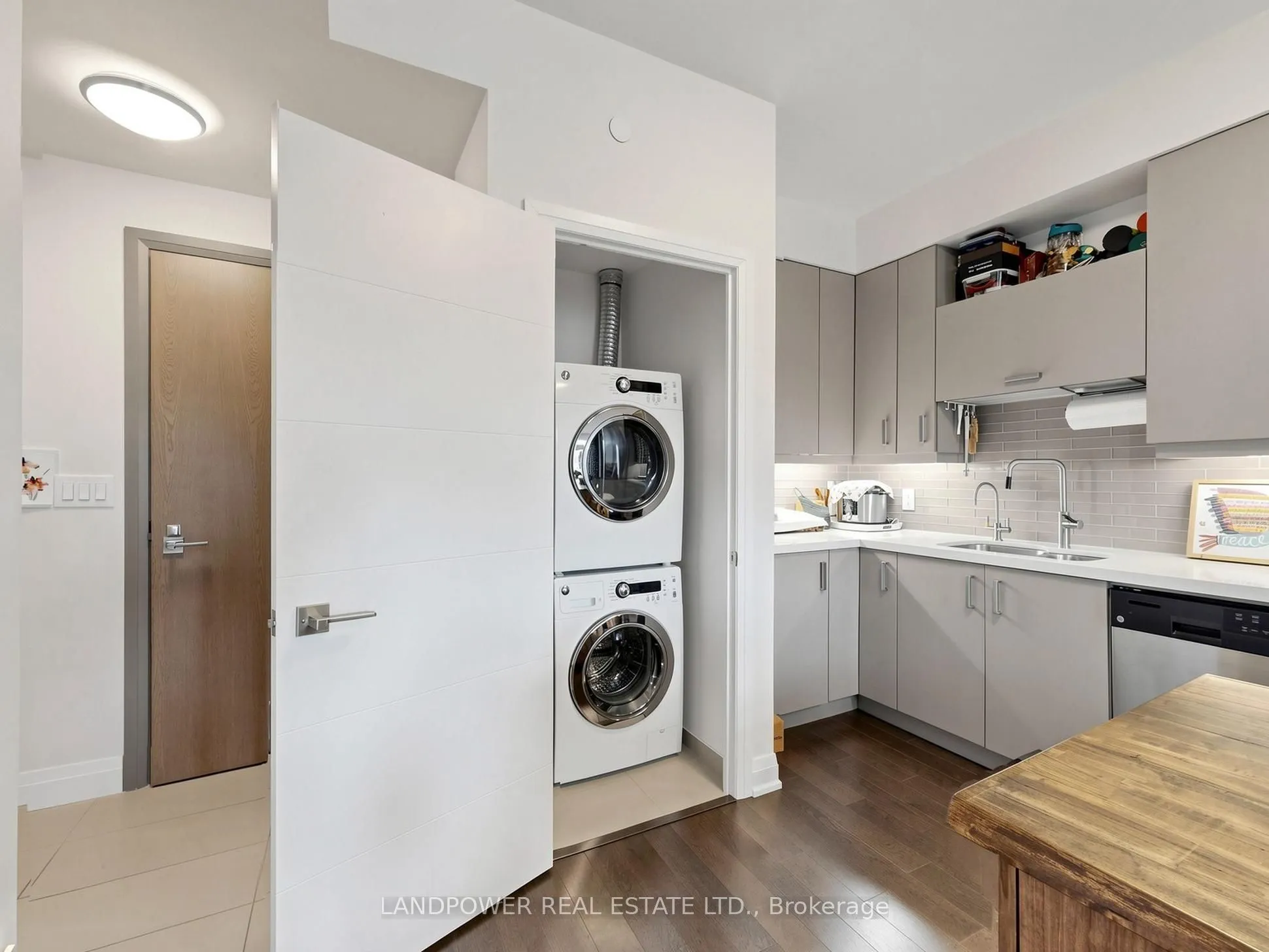18 Uptown Drive #120