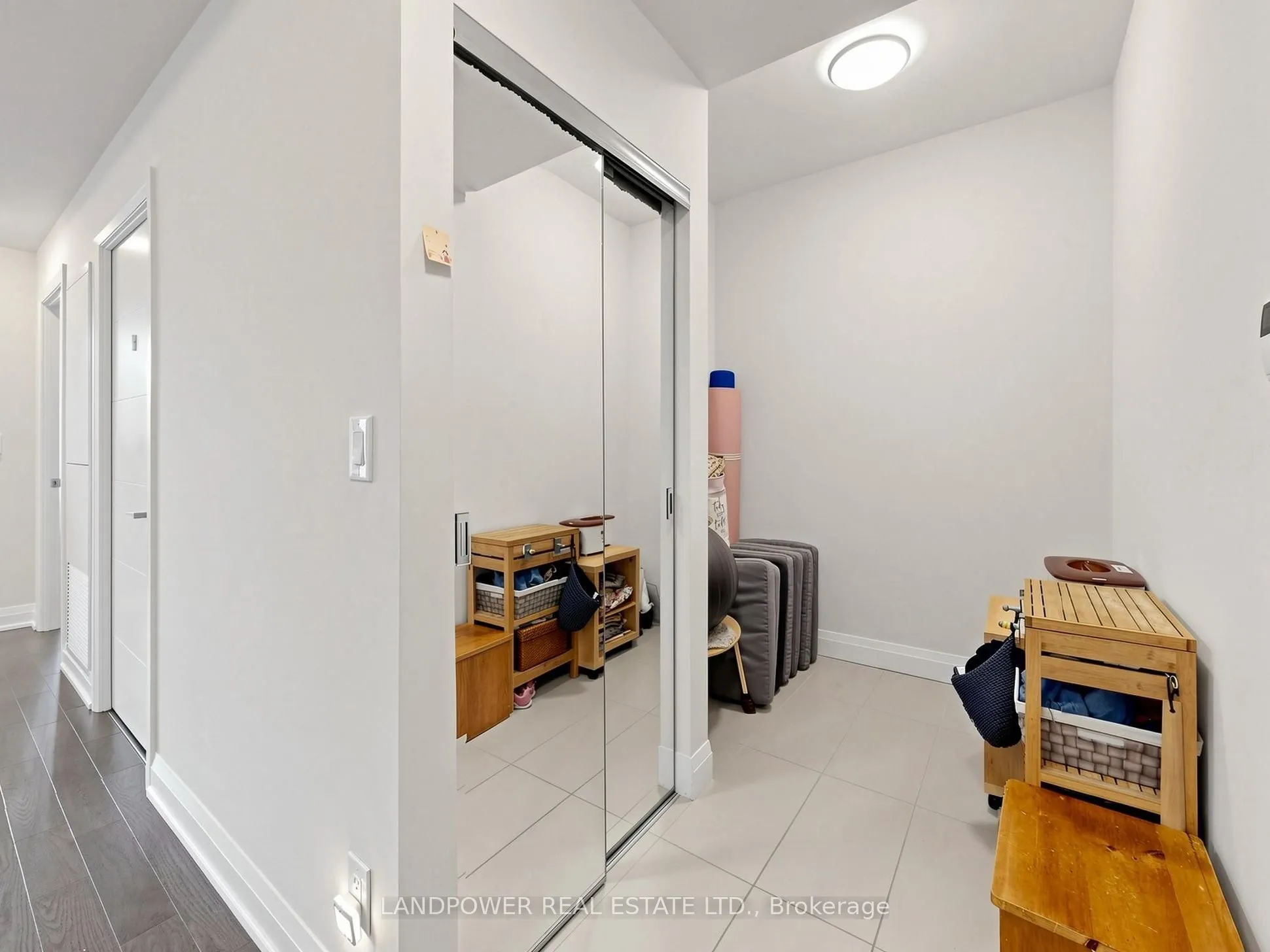 18 Uptown Drive #120