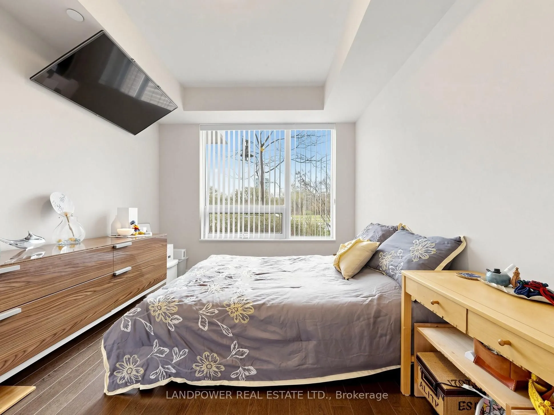 18 Uptown Drive #120