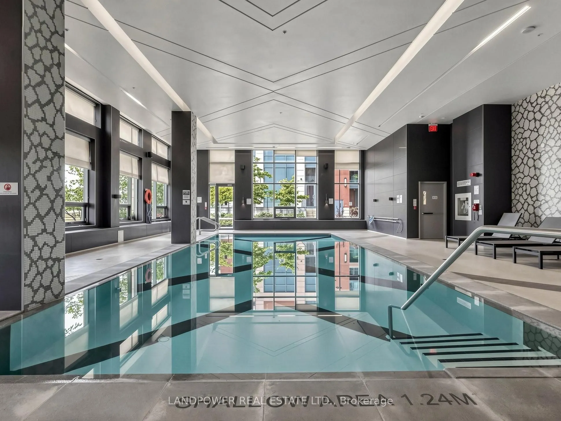 18 Uptown Drive #120