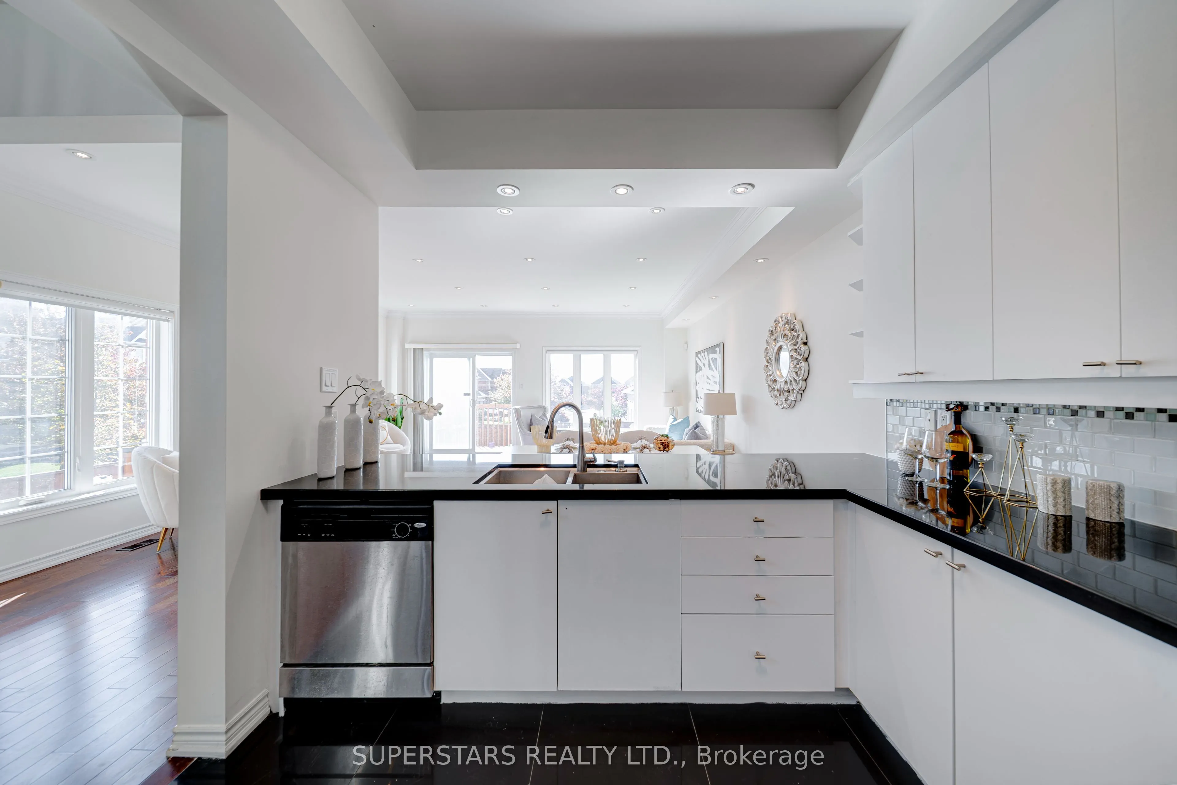 25 Alvarado Avenue