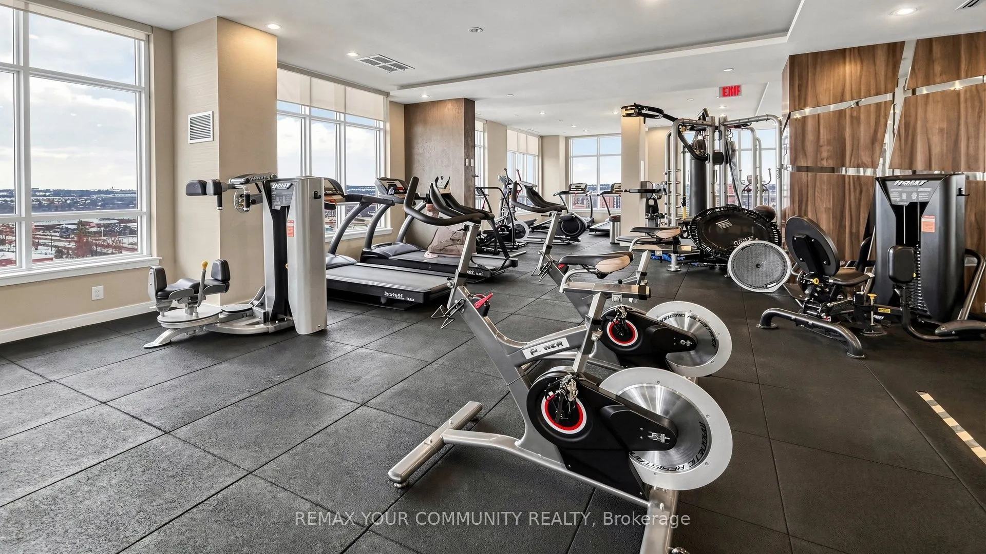 9201 Yonge Street #619