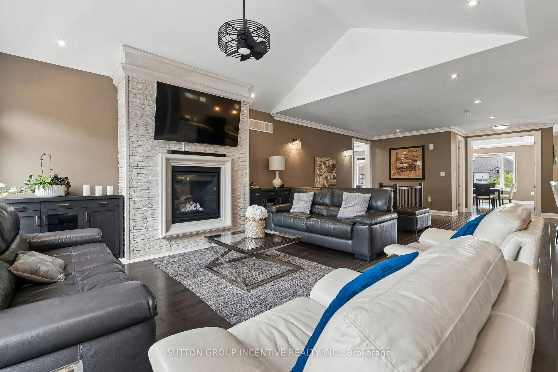 260 Sunnybrae Avenue