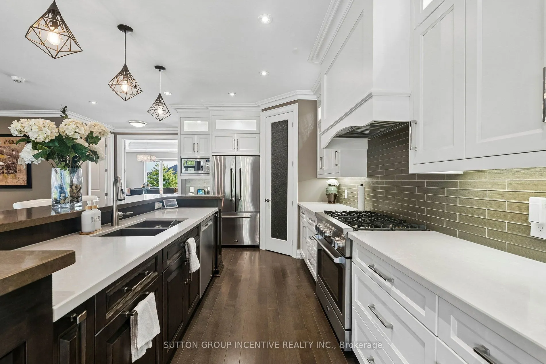 260 Sunnybrae Avenue