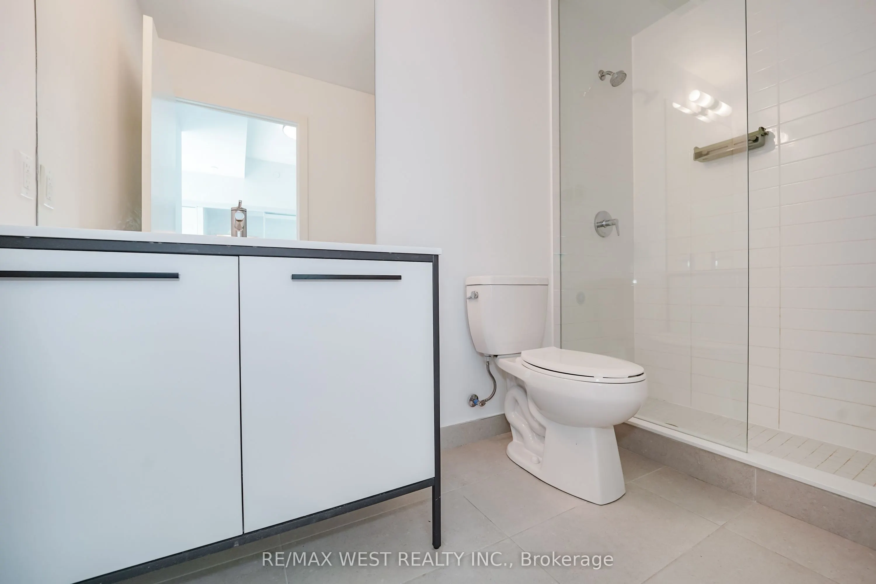 185 Deerfield Road #1103