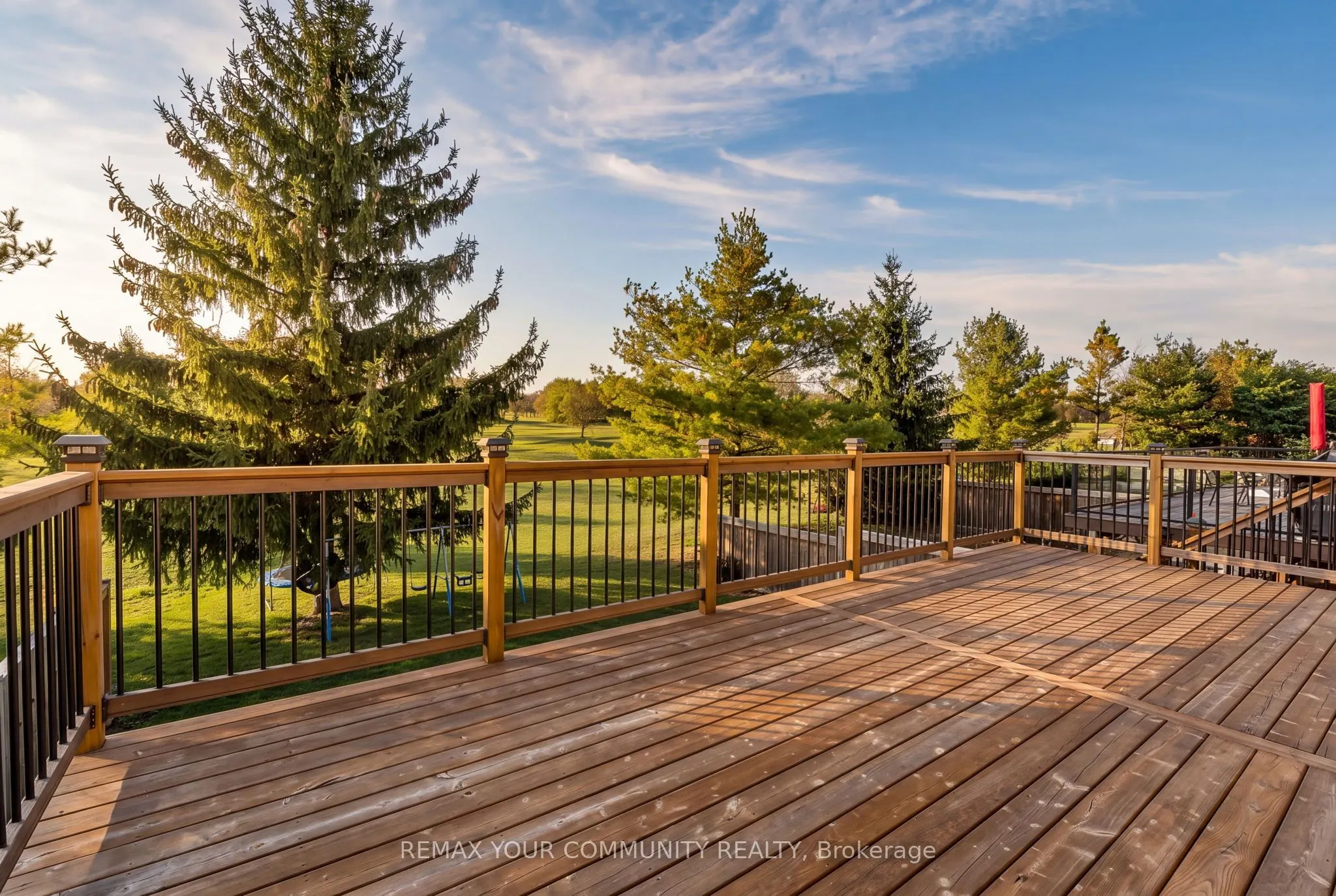 150 Inverness Way