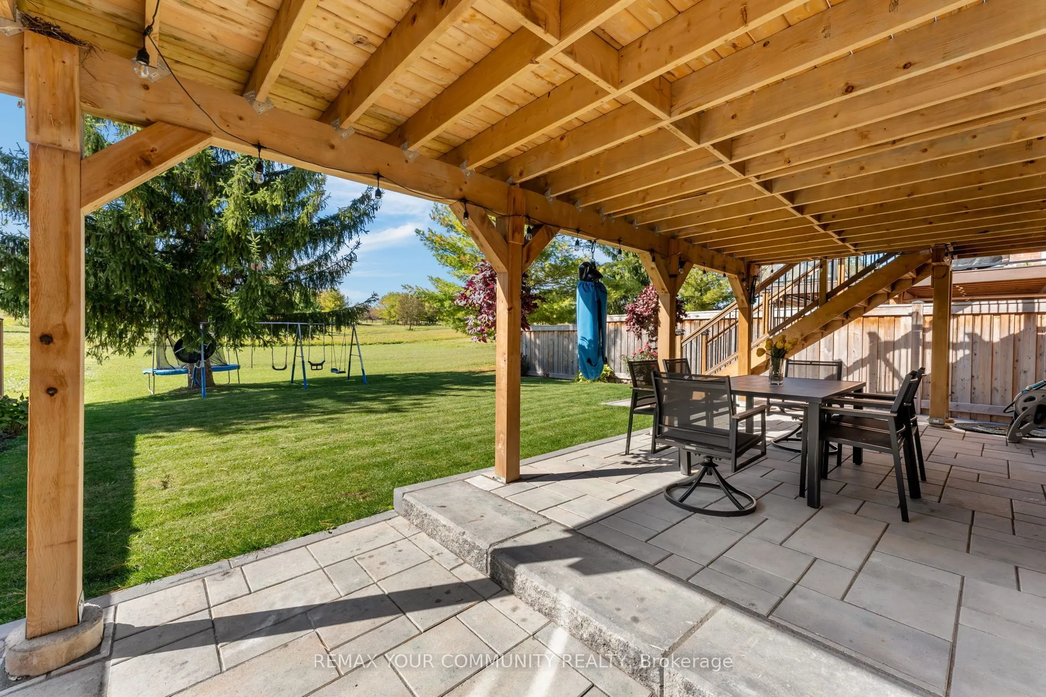 150 Inverness Way