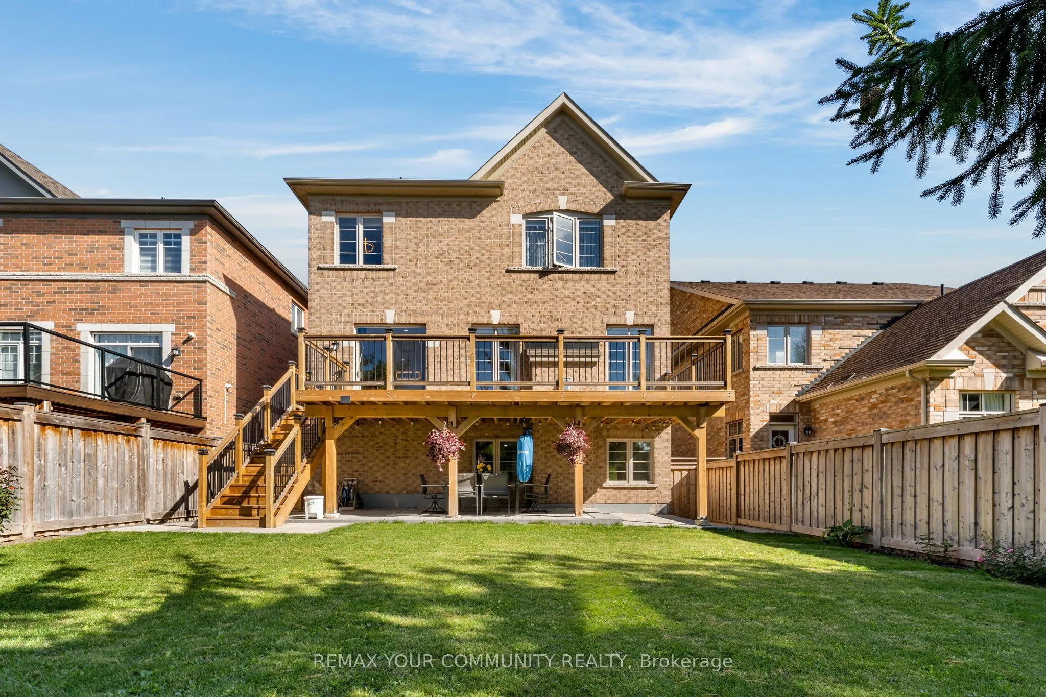 150 Inverness Way