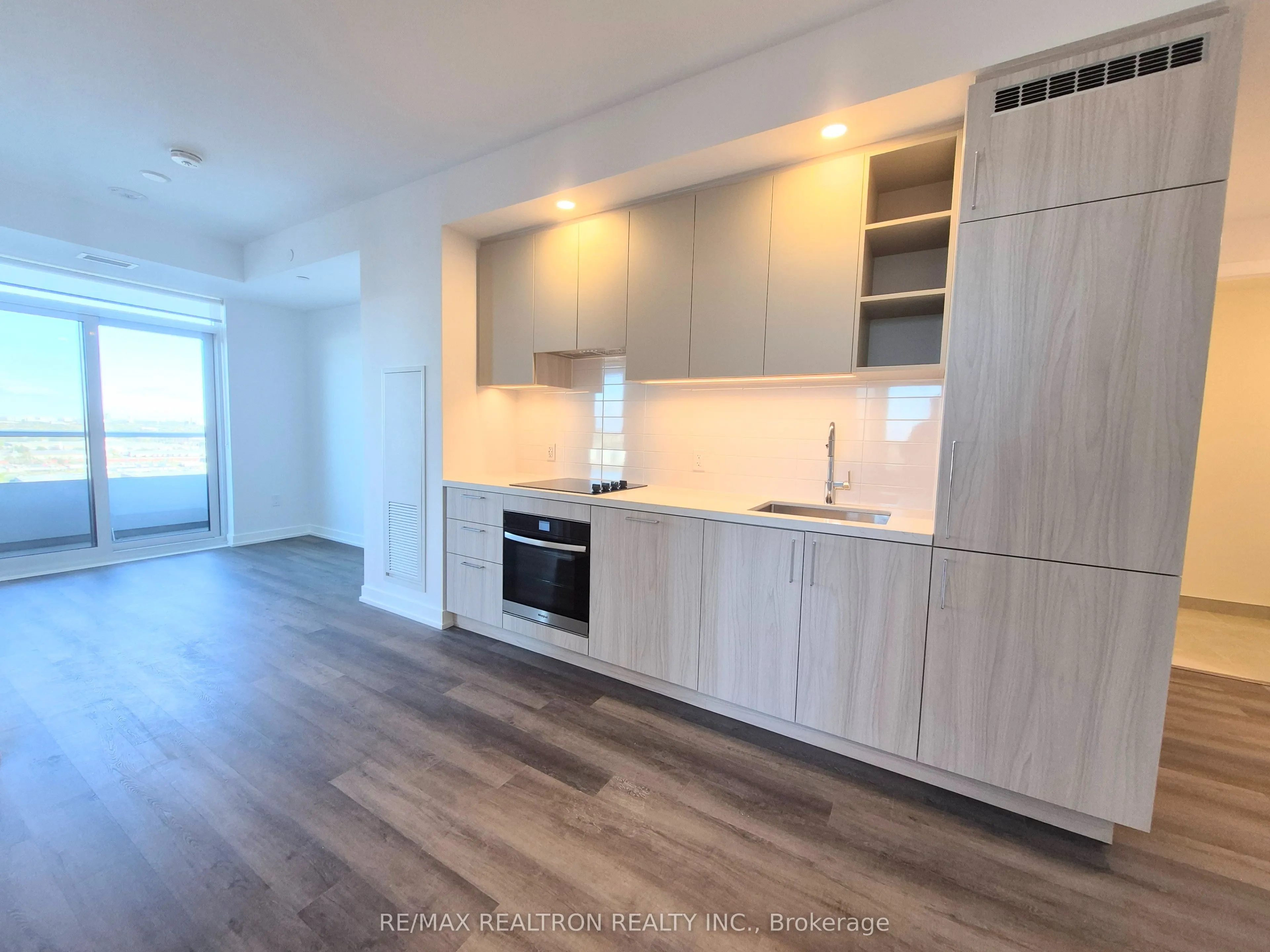 5 Meadowdale Road #1802