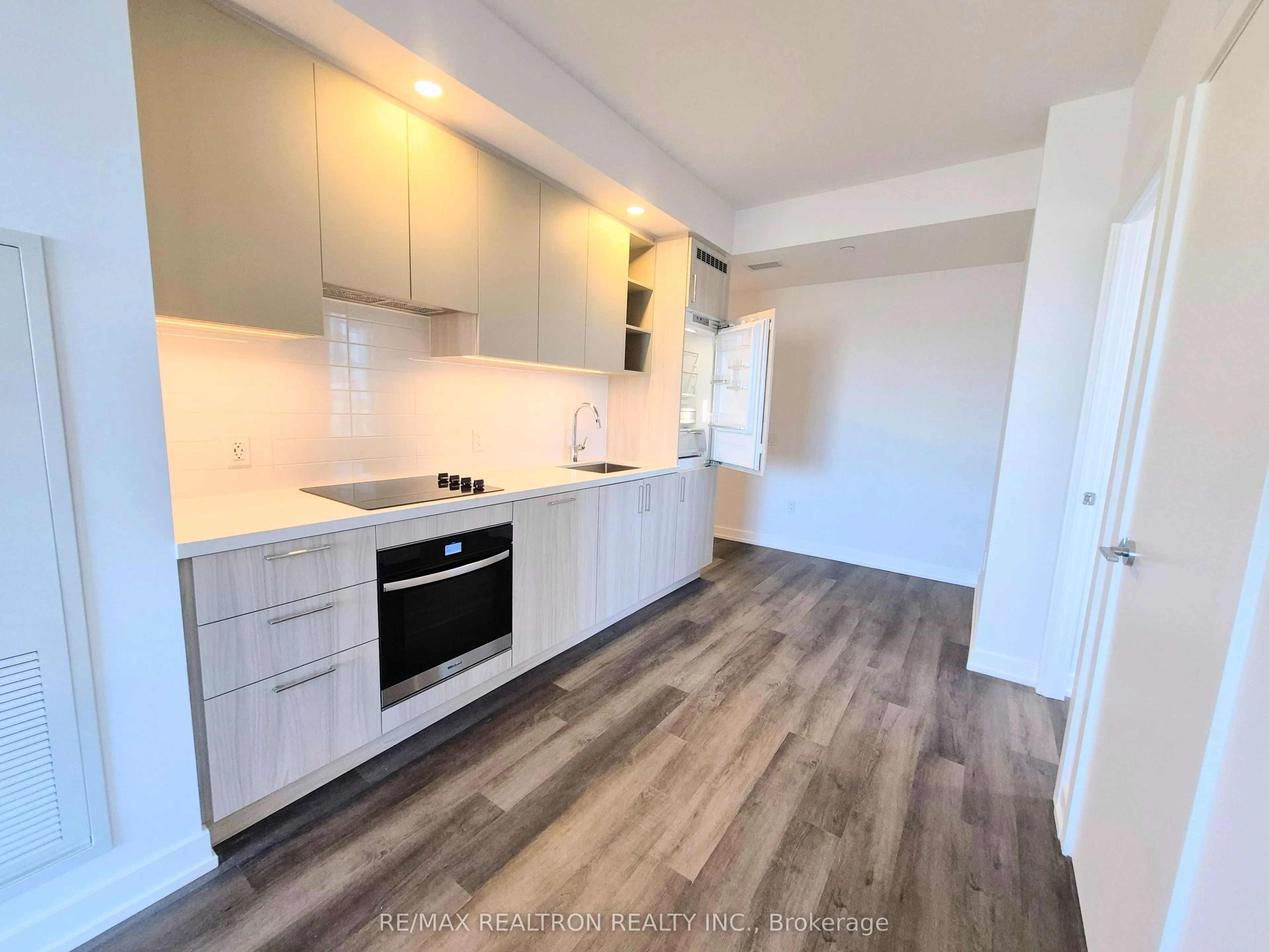 5 Meadowdale Road #1802
