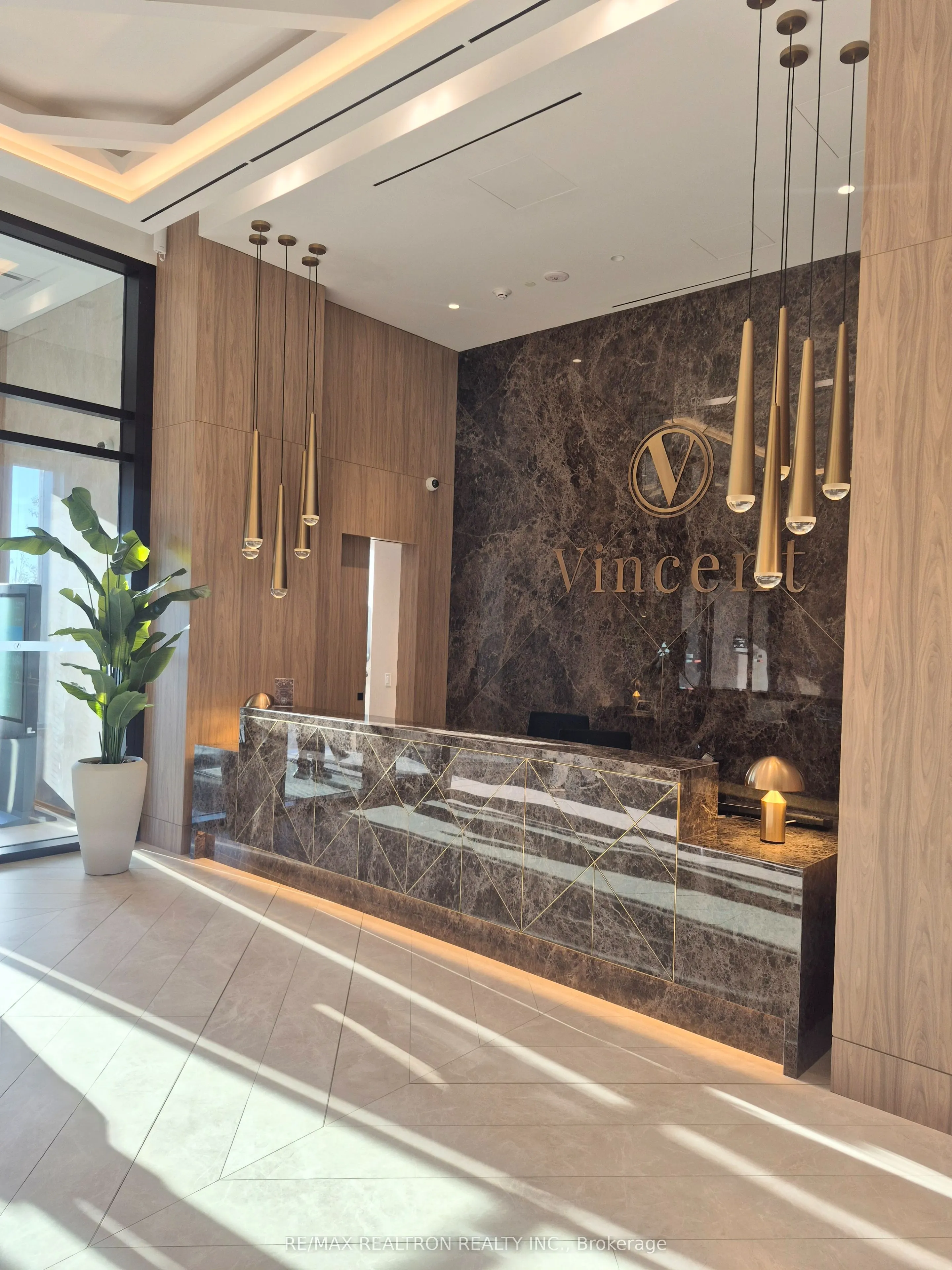 5 Meadowdale Road #1802