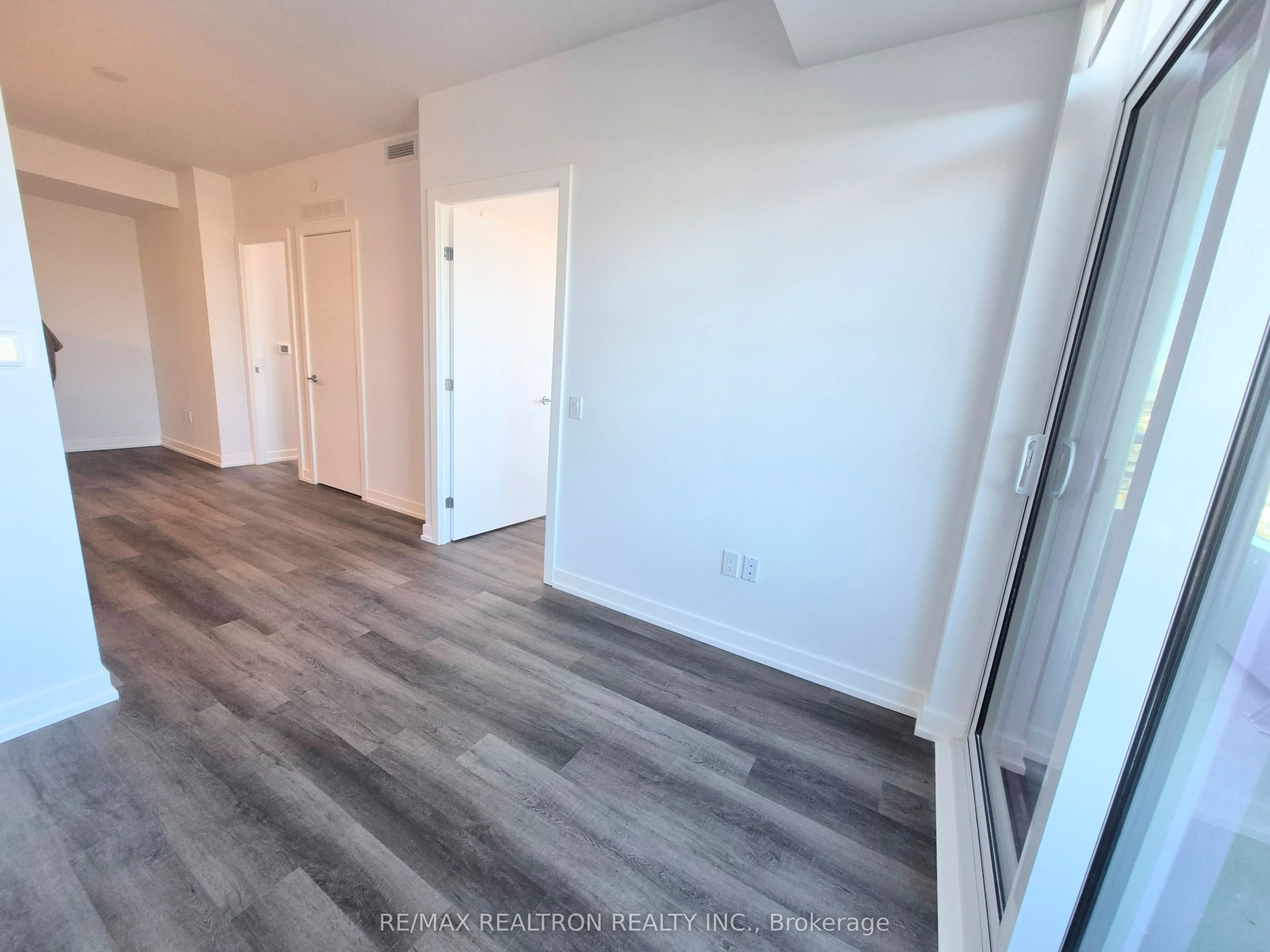 5 Meadowdale Road #1802