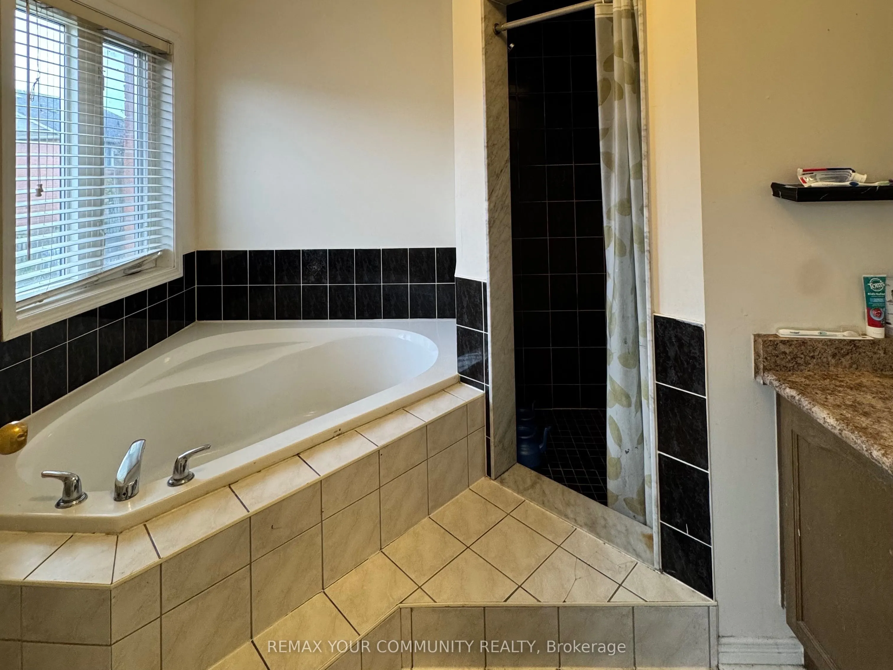 163 Flagstone Way