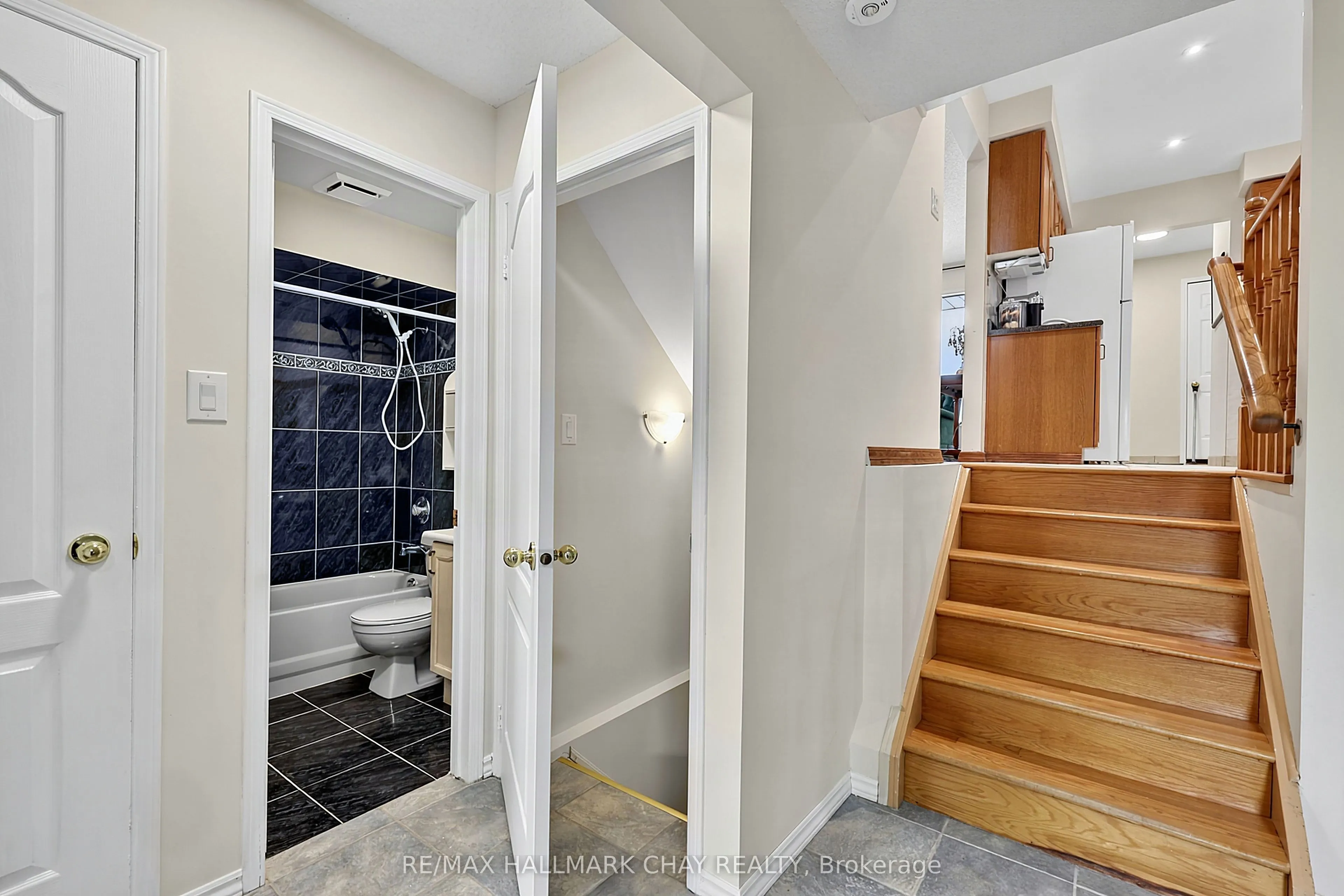 436 Simcoe Road