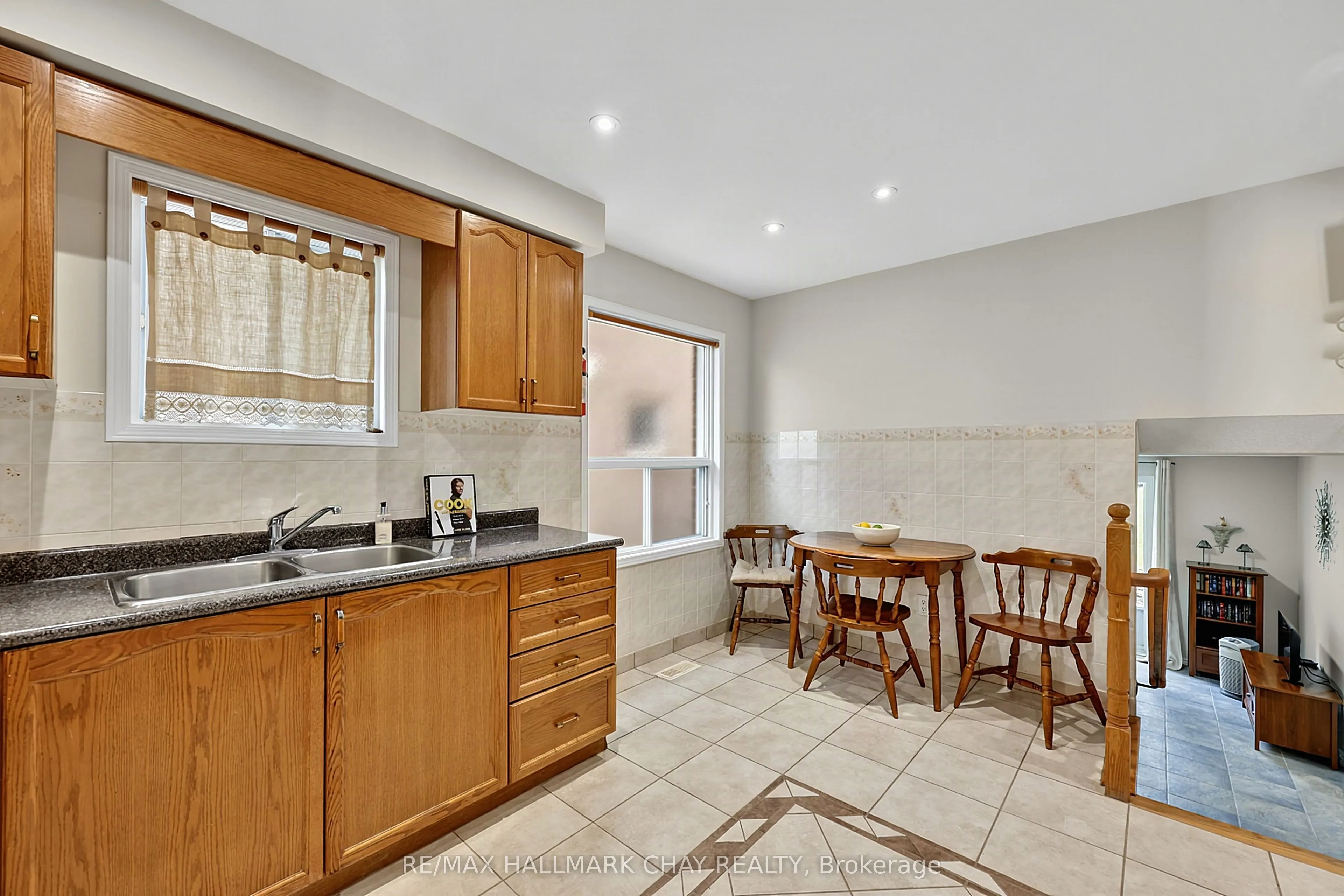 436 Simcoe Road