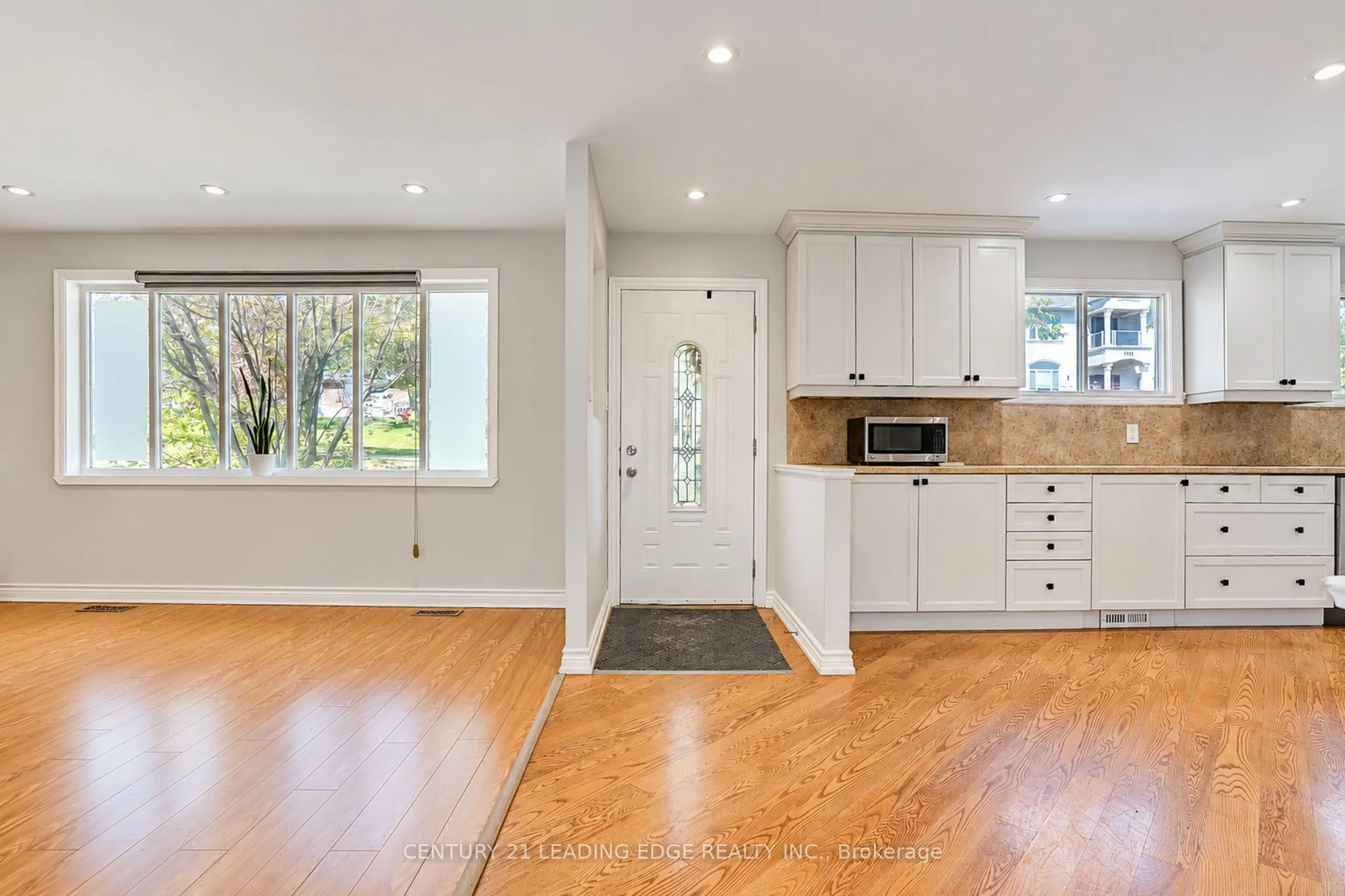 1006 Elgin Street #Main Flr