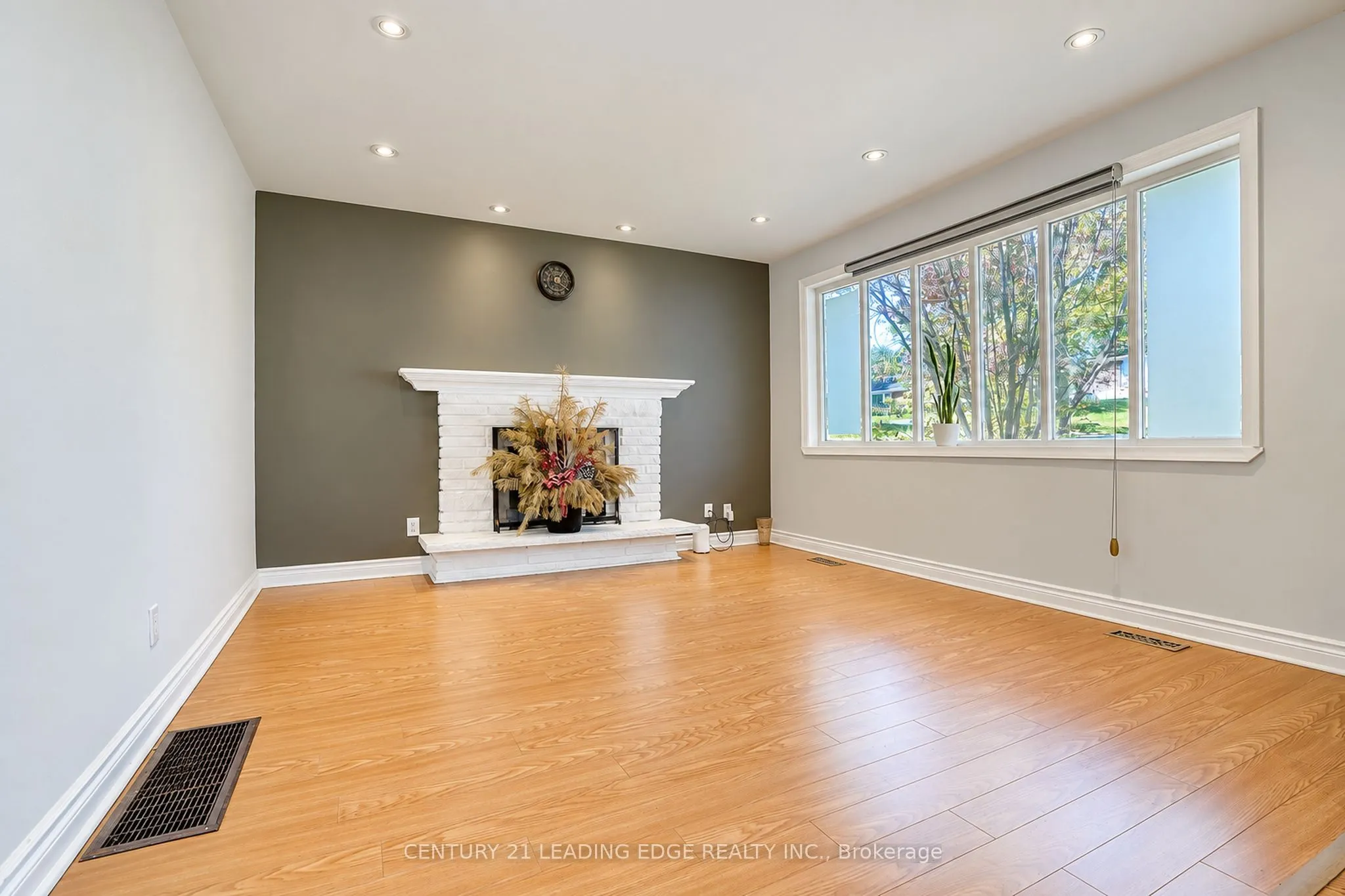 1006 Elgin Street #Main Flr