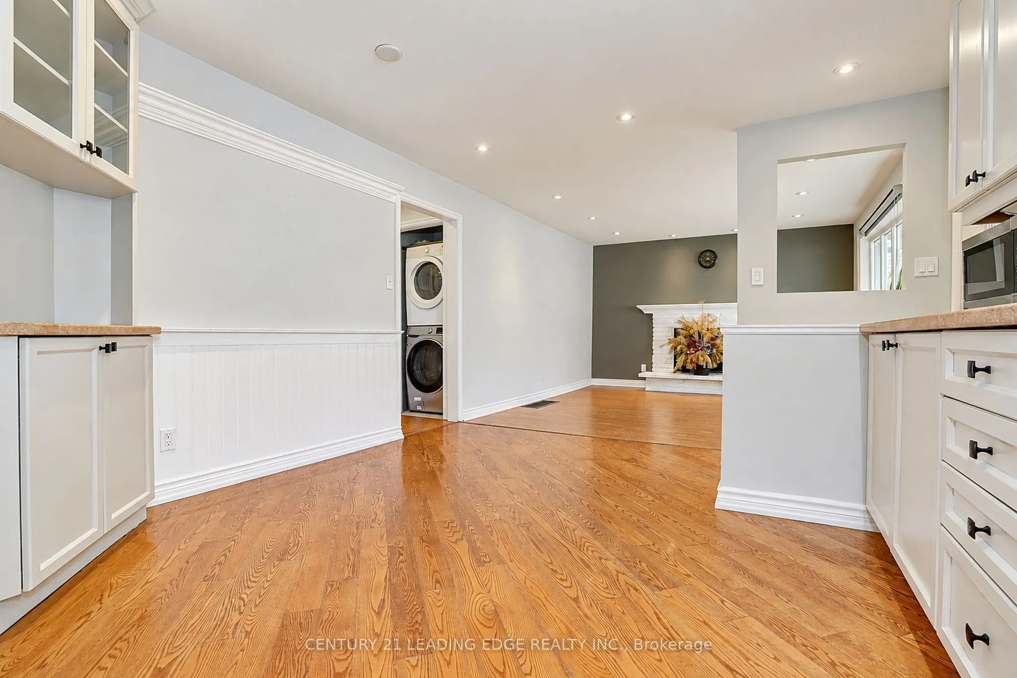 1006 Elgin Street #Main Flr