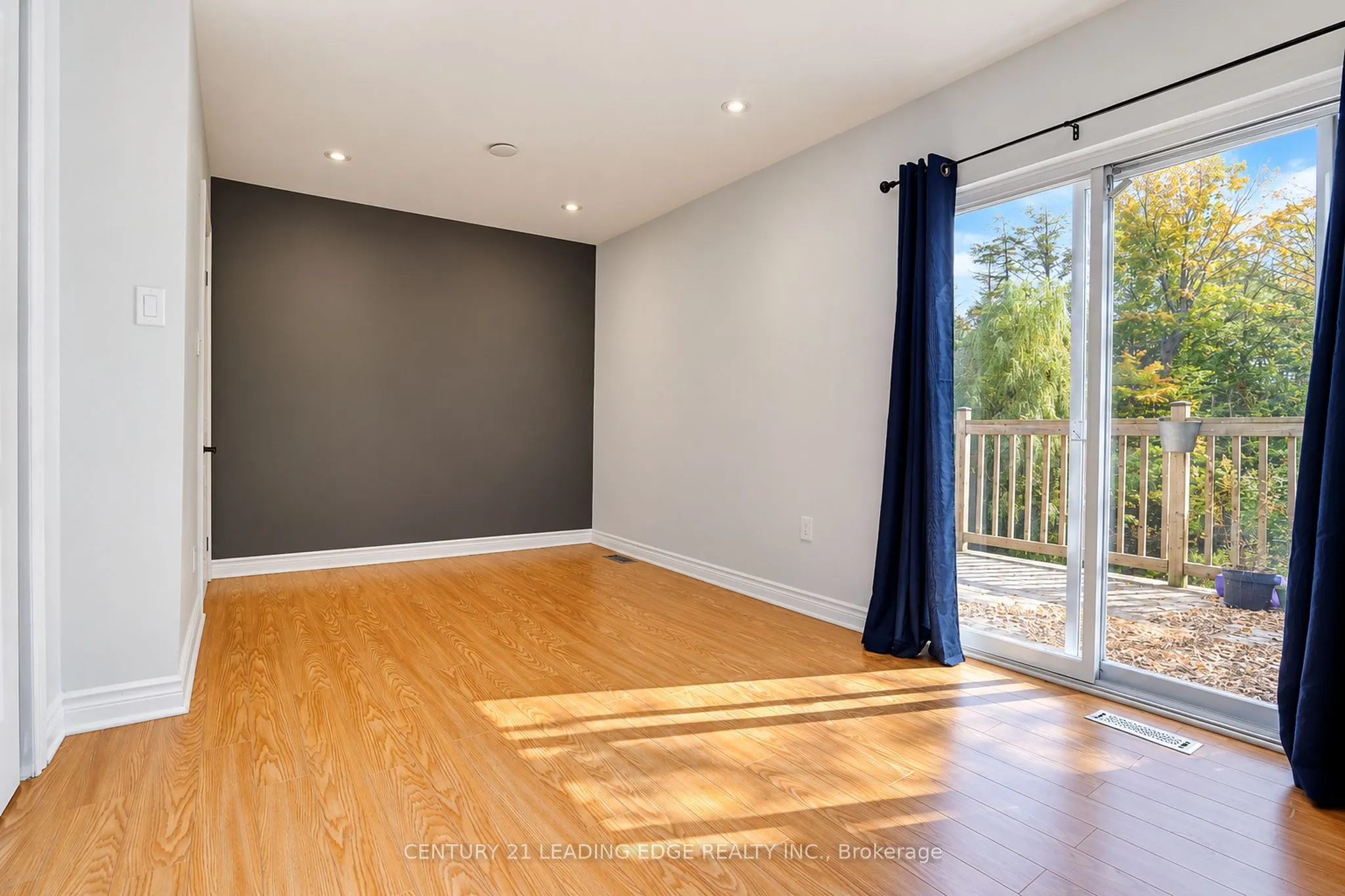 1006 Elgin Street #Main Flr