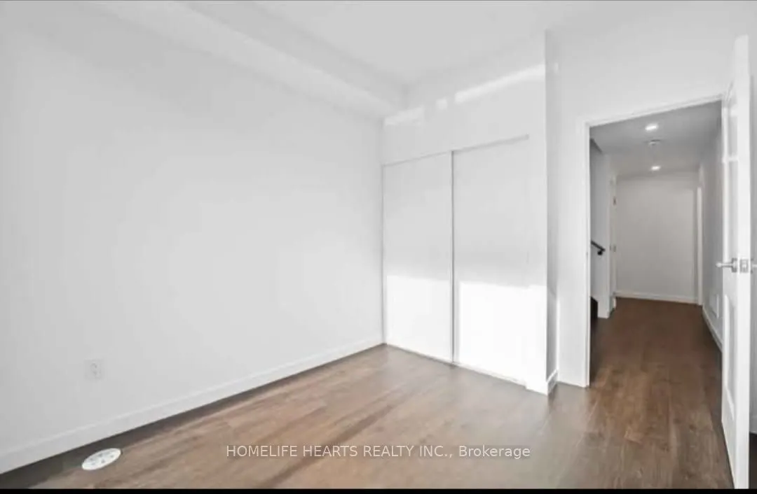 117 Marydale Avenue #30