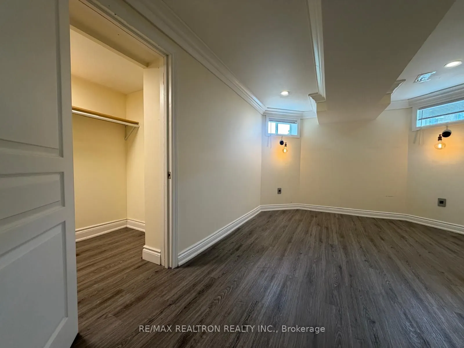 113B Timna Crescent #Lower Level