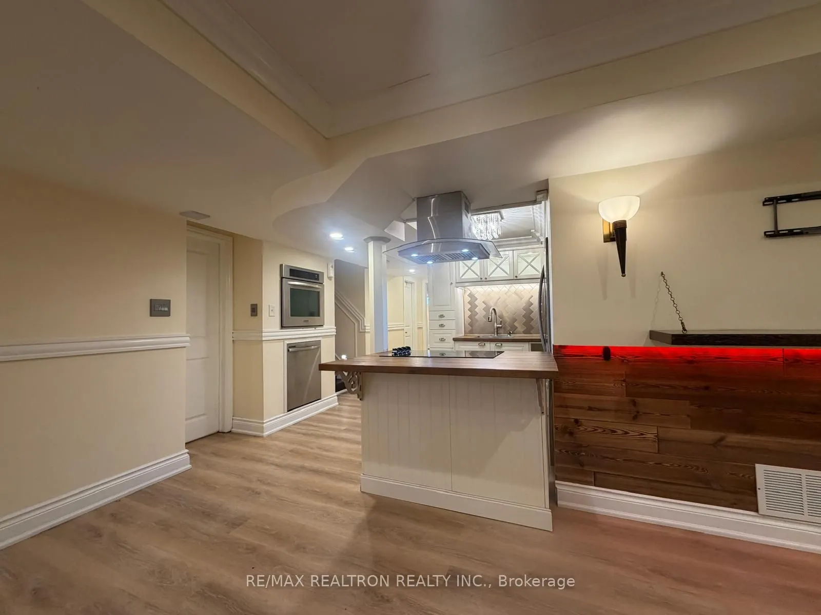 113B Timna Crescent #Lower Level