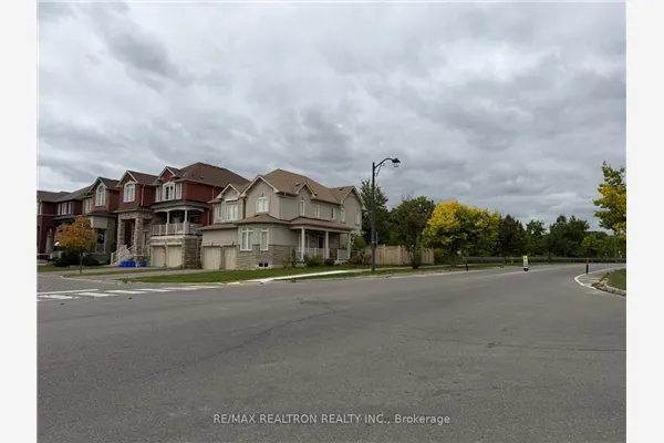 113B Timna Crescent #Lower Level