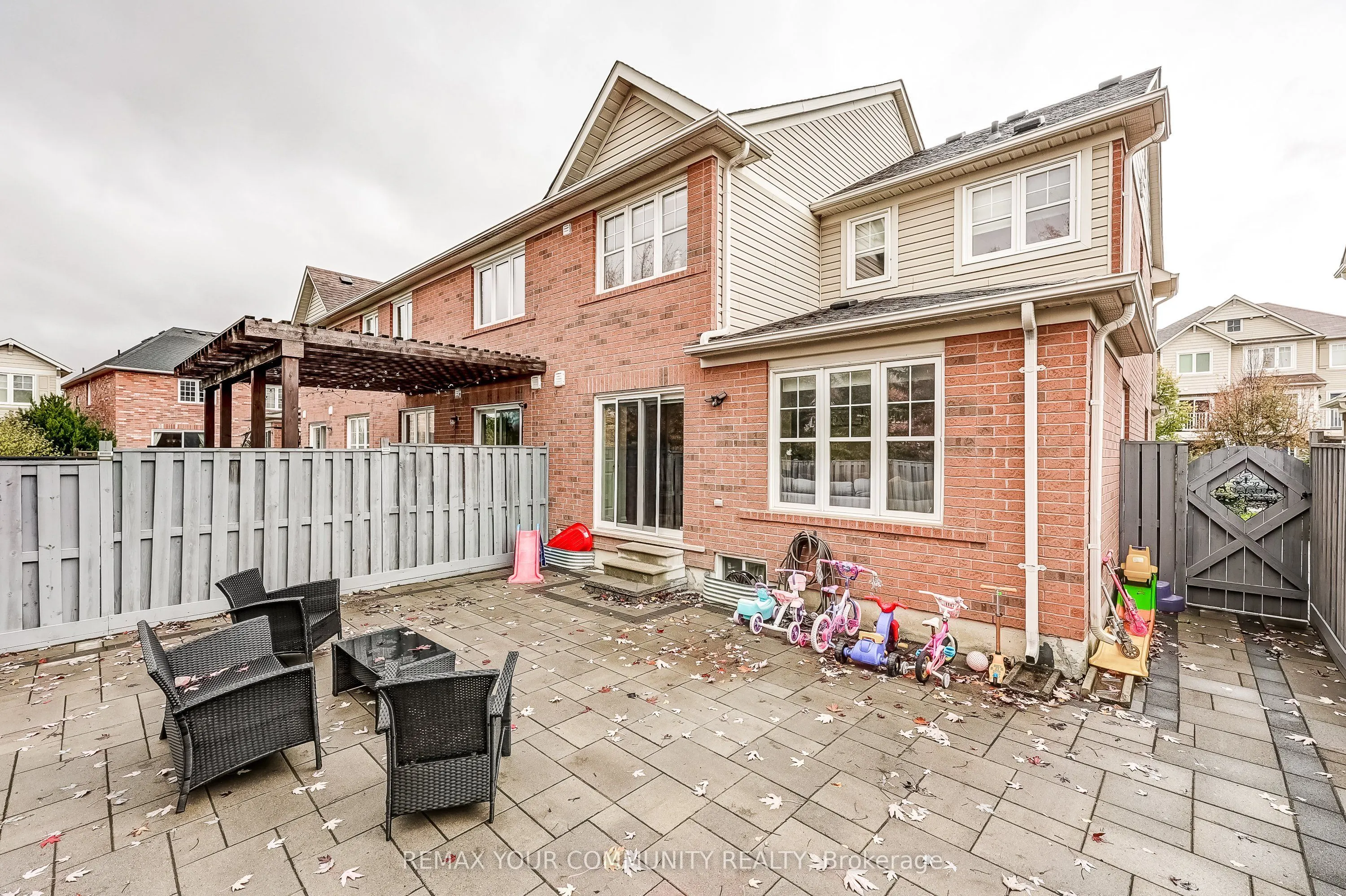 34 Miltrose Crescent