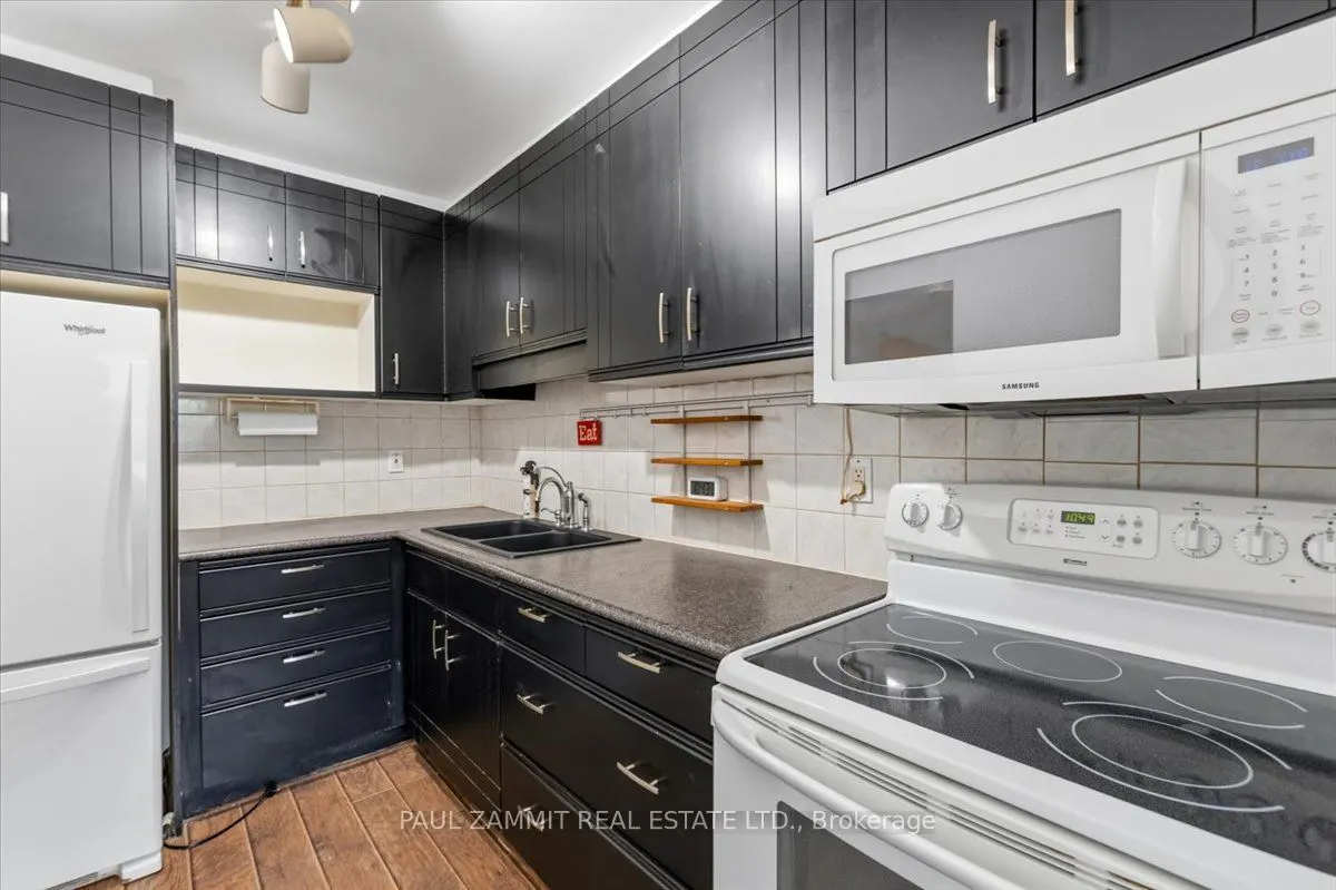 42 Nicholson Way #123