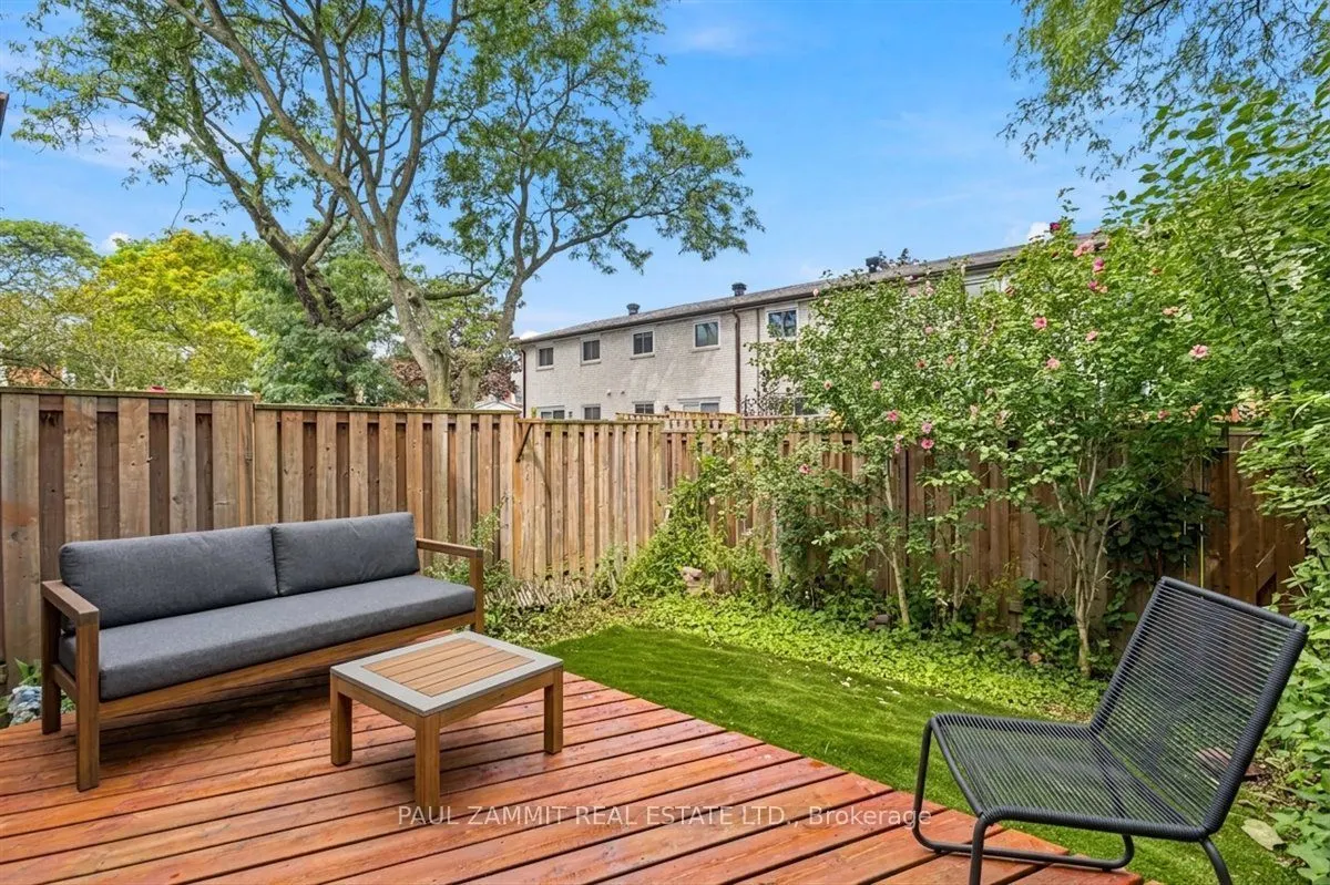 42 Nicholson Way #123
