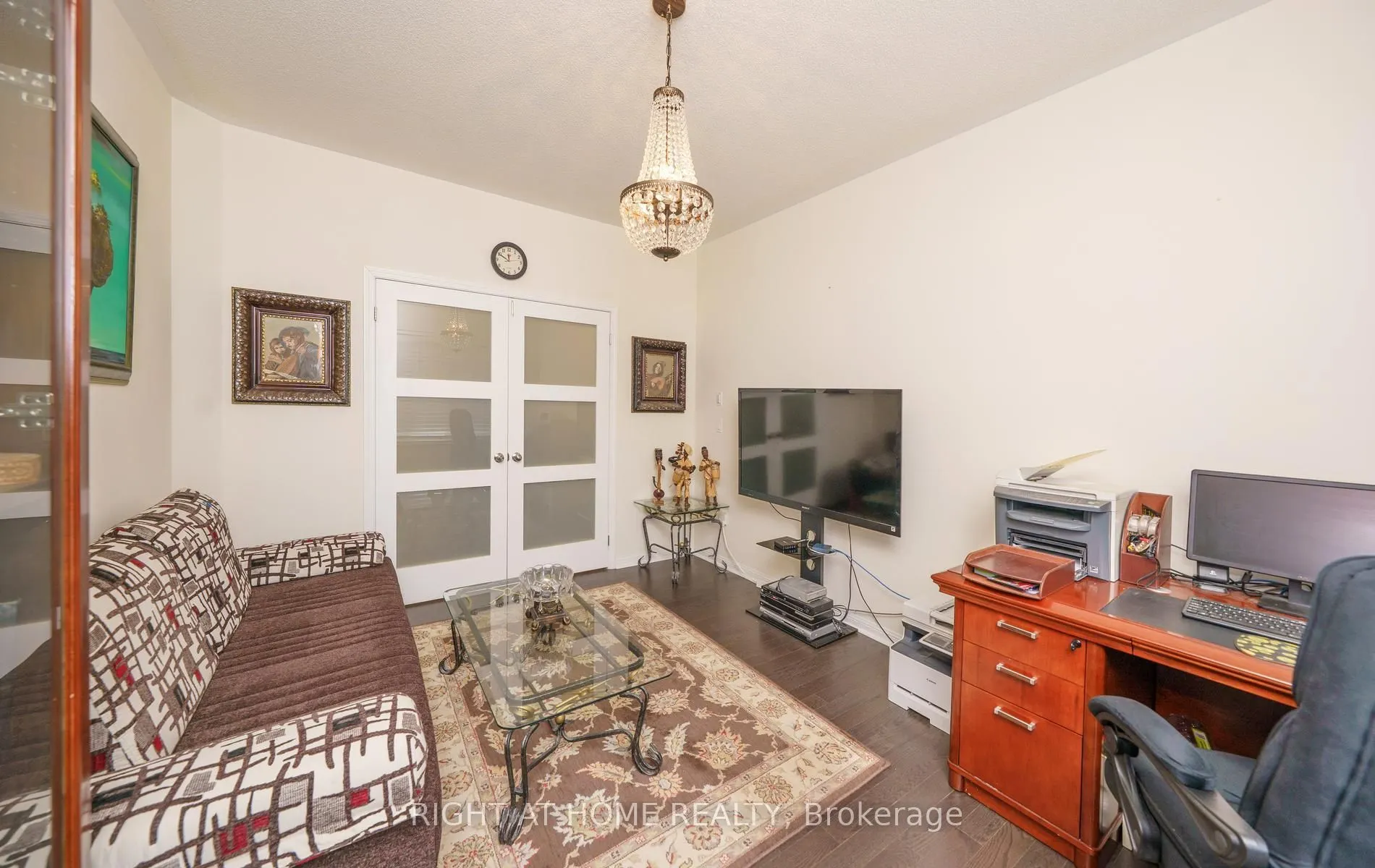 2 Cliff Thompson Court