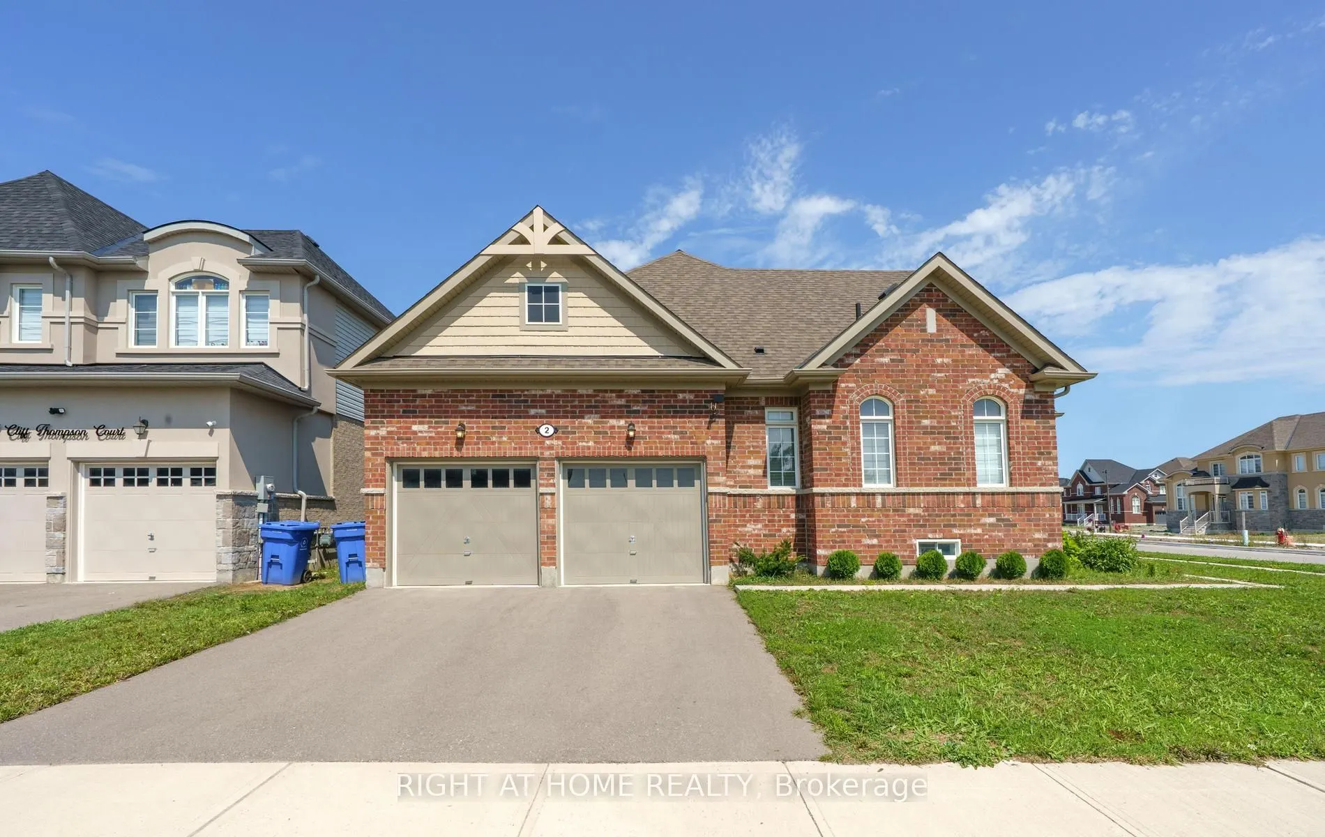 2 Cliff Thompson Court