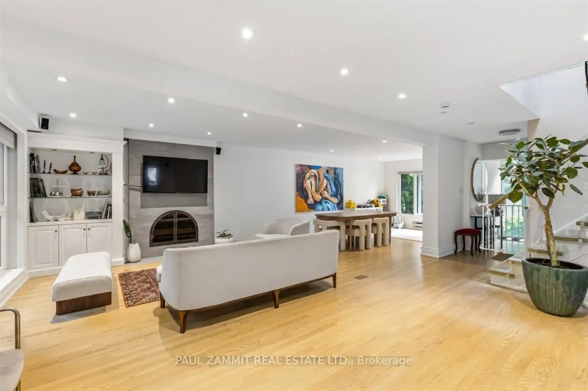 50 Breckonwood Crescent