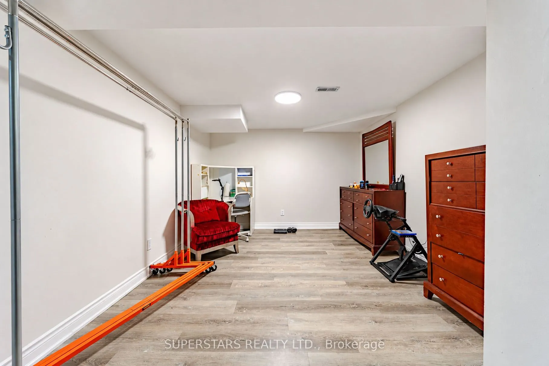 91 Forbes Crescent