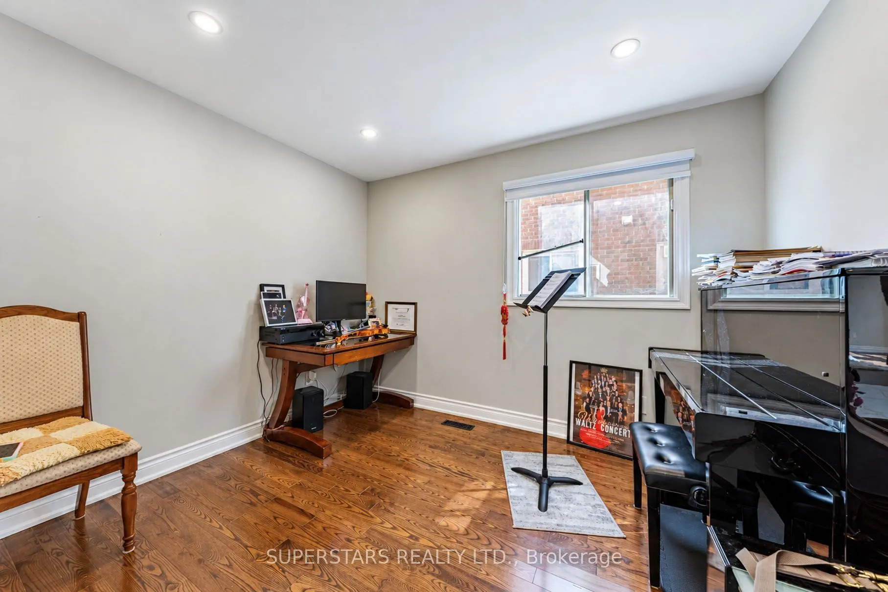 91 Forbes Crescent
