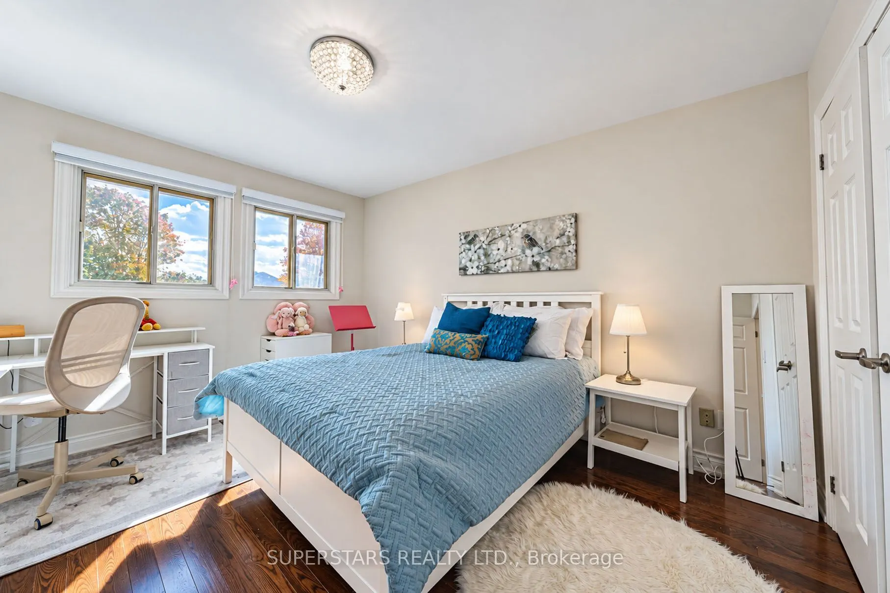 91 Forbes Crescent