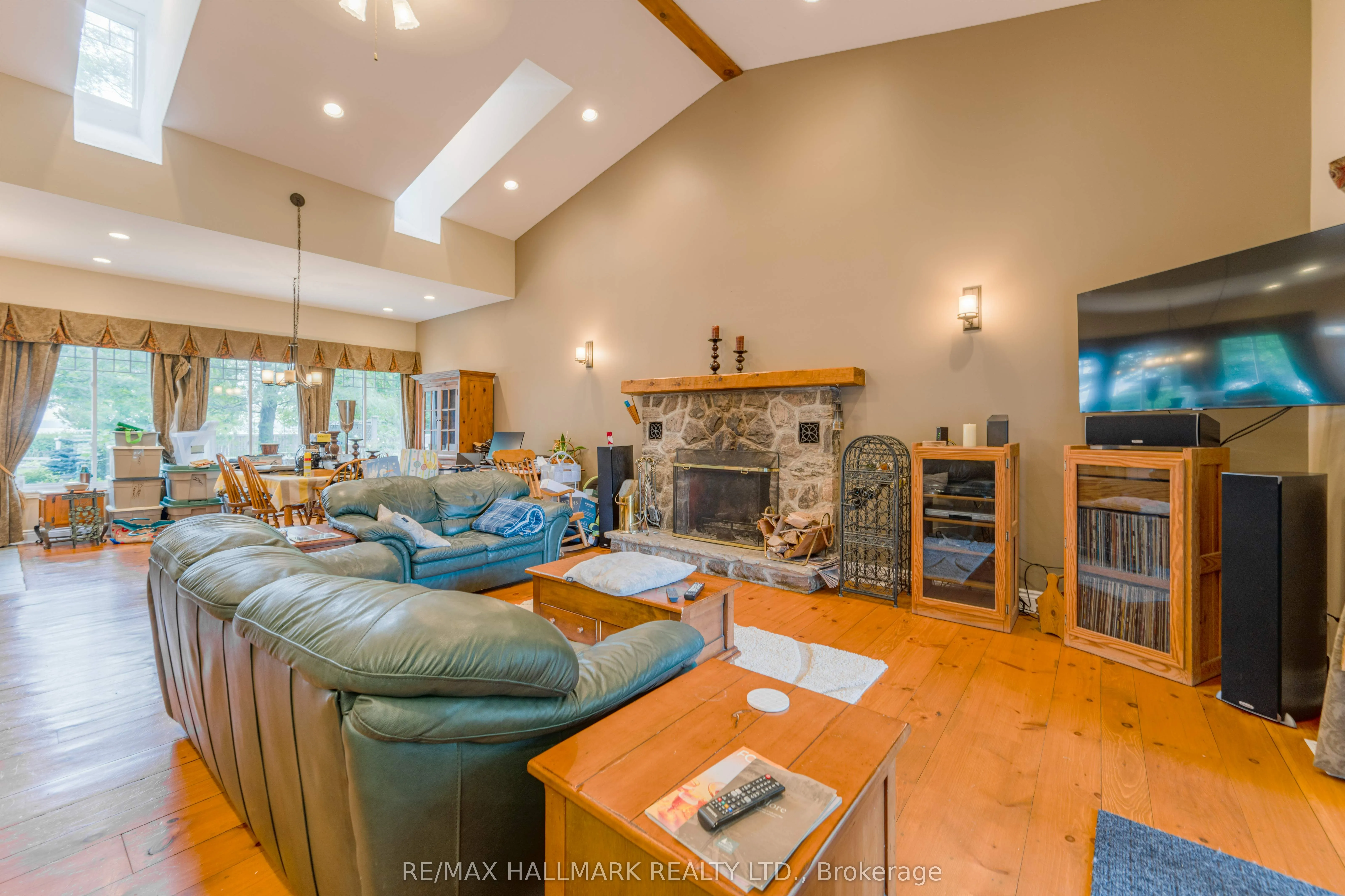 361 Lake Drive N