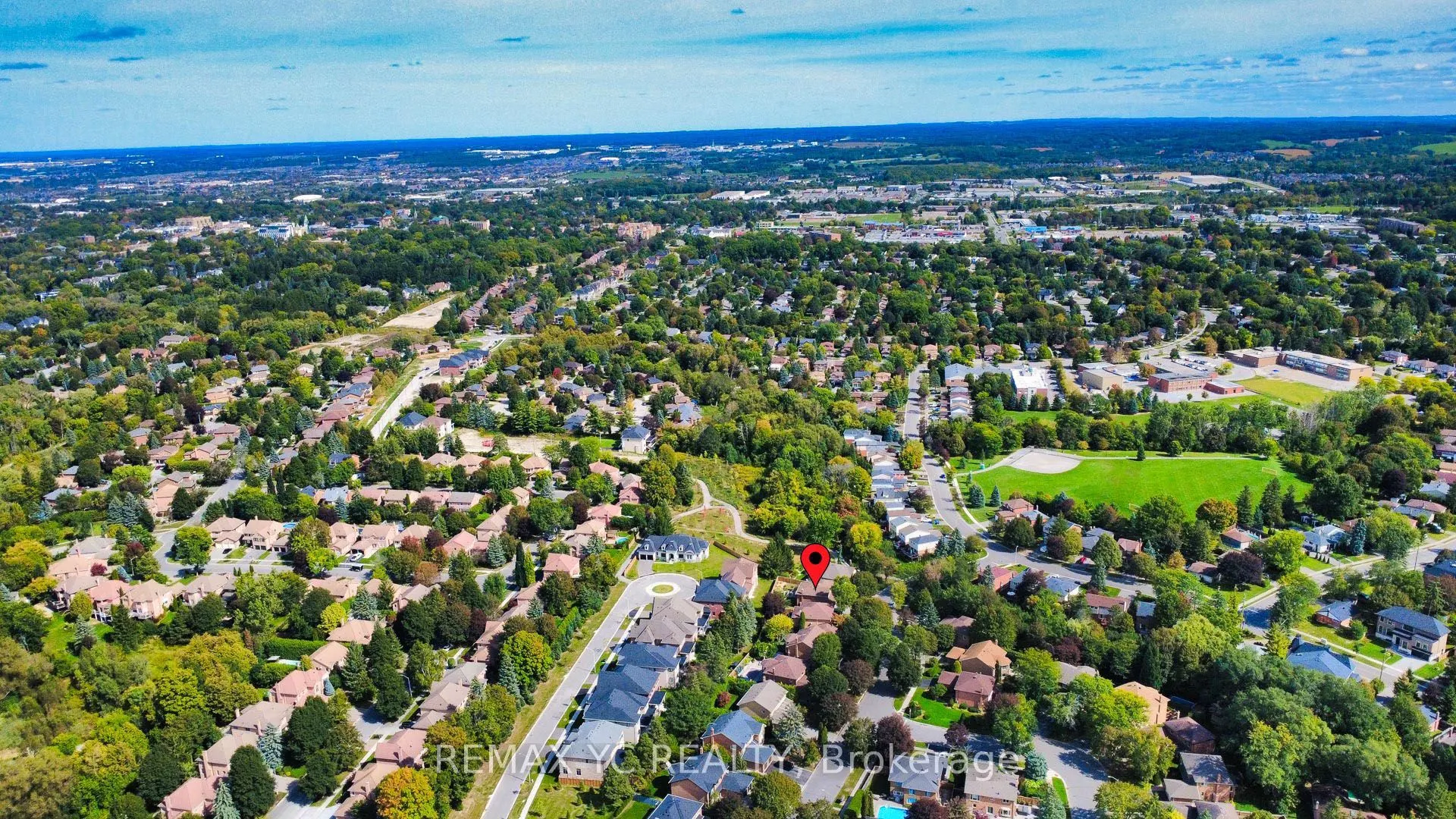 4 Simmons Crescent