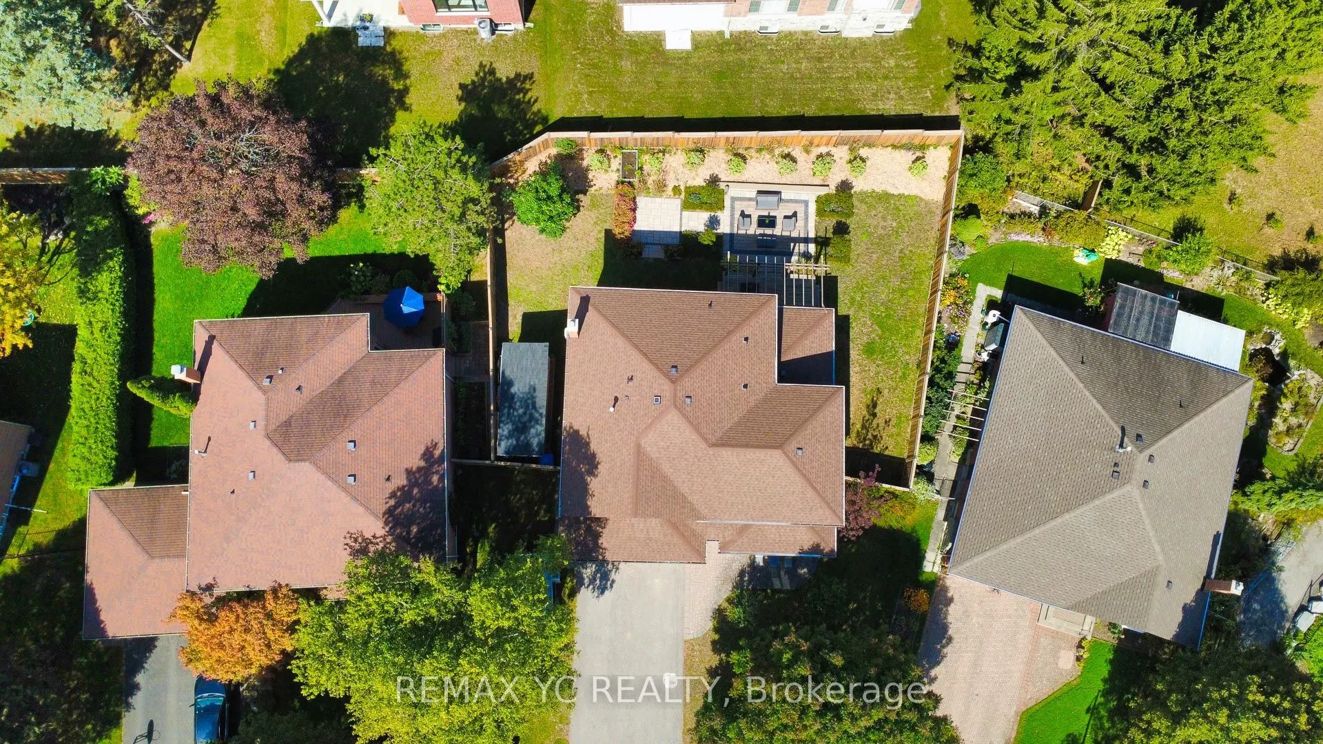 4 Simmons Crescent