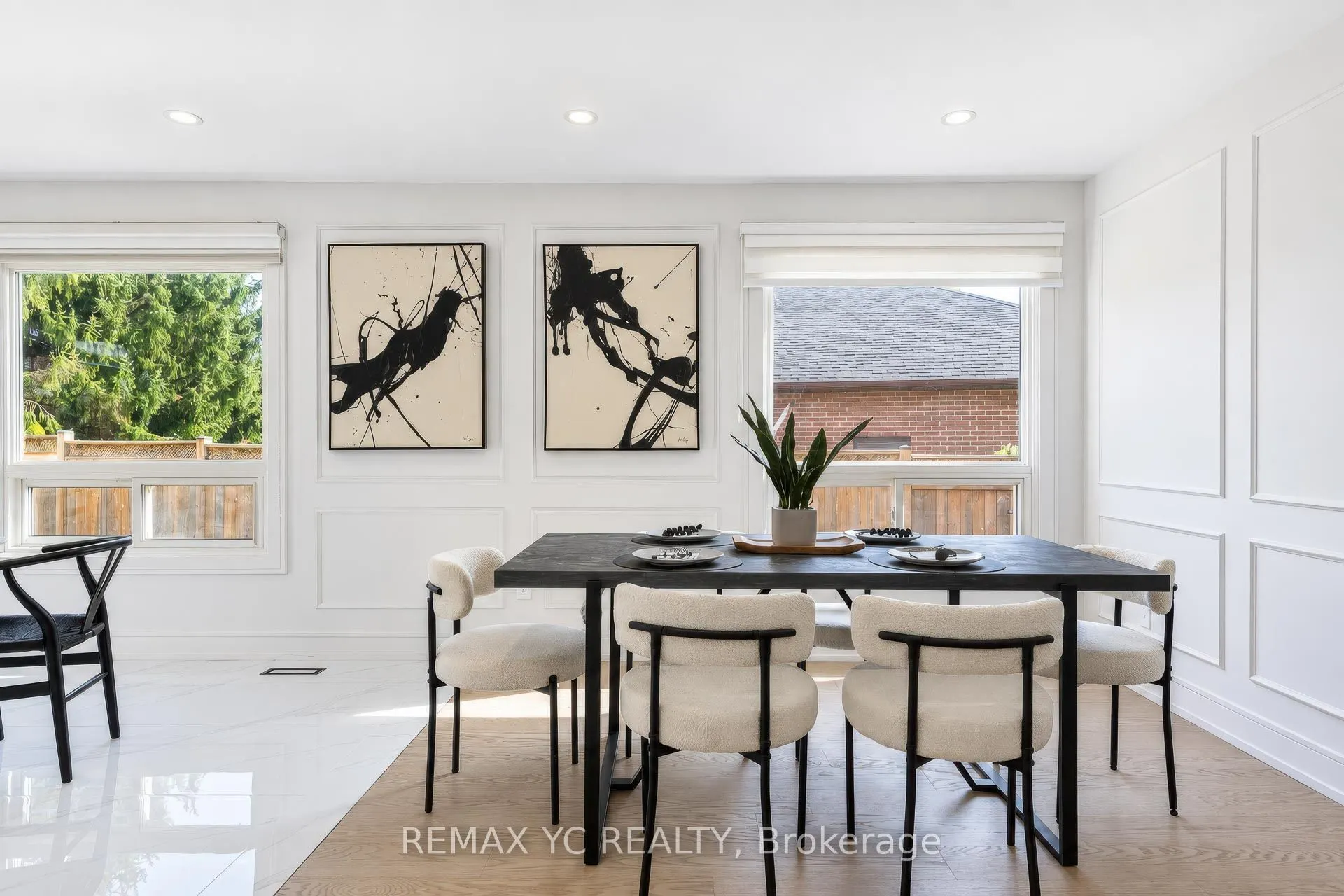 4 Simmons Crescent