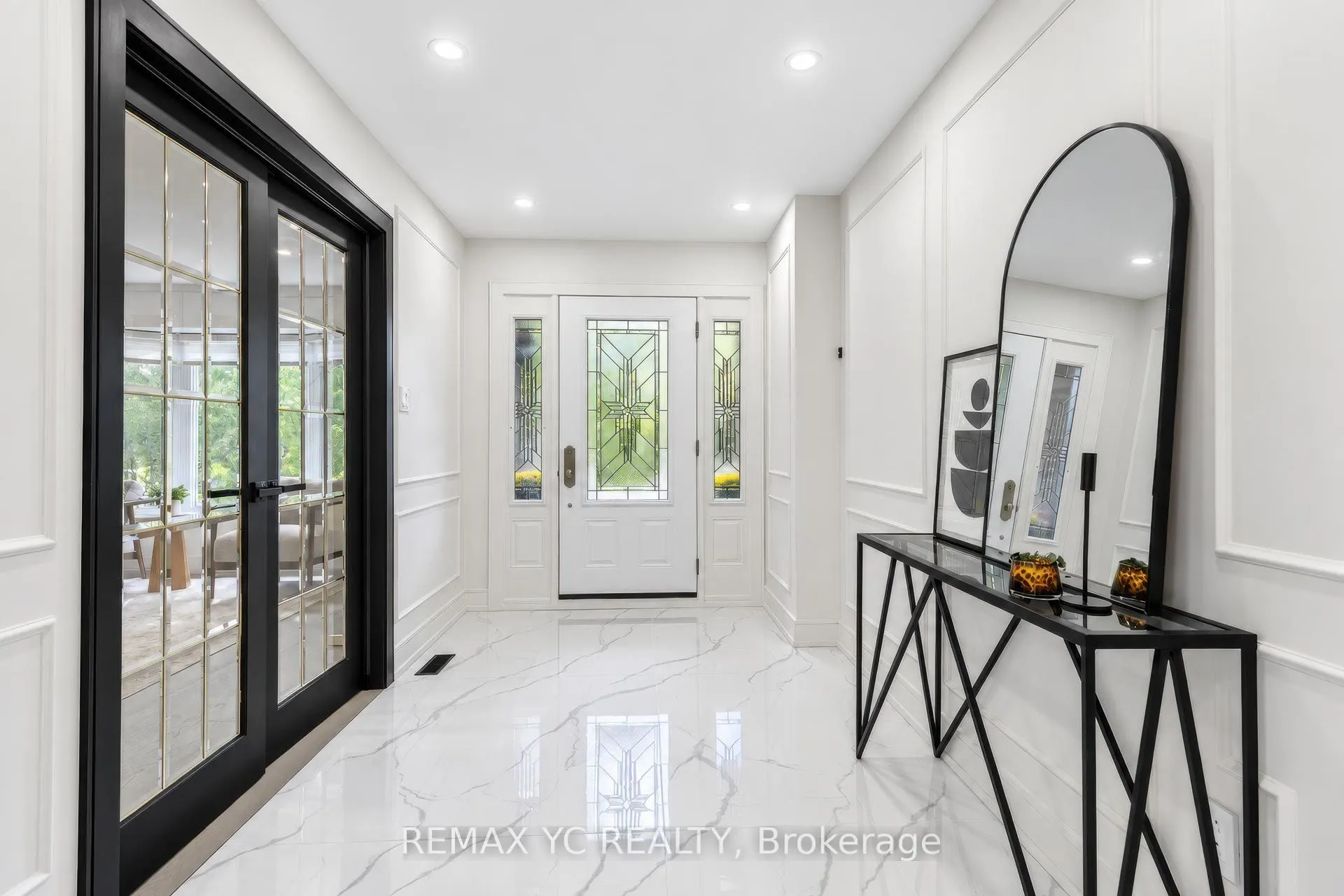 4 Simmons Crescent