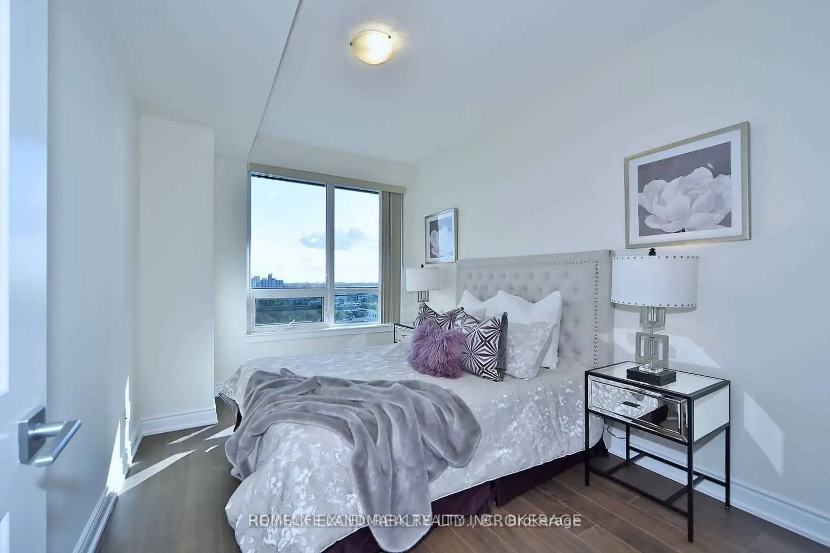 7167 Yonge Street #1408