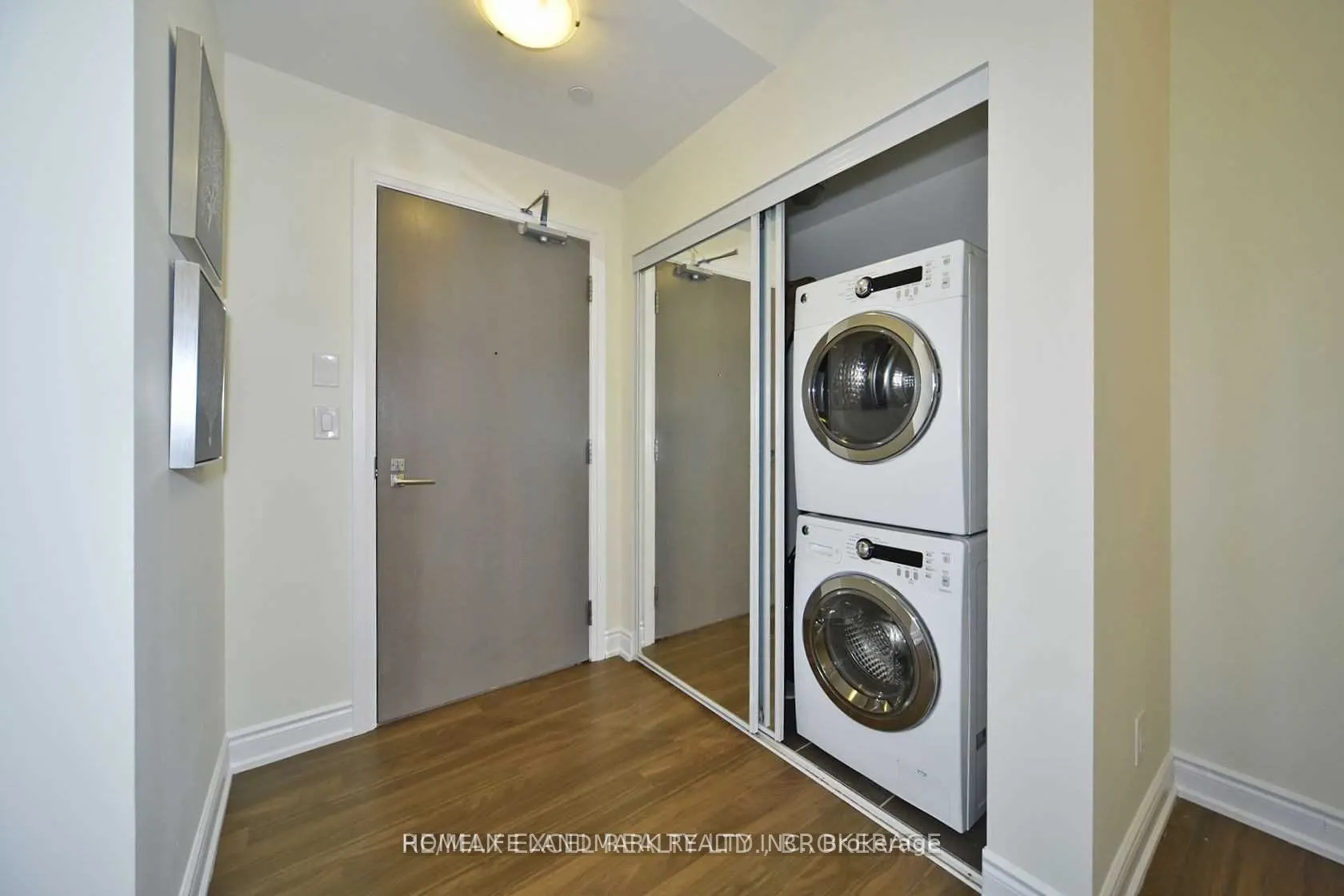 7167 Yonge Street #1408