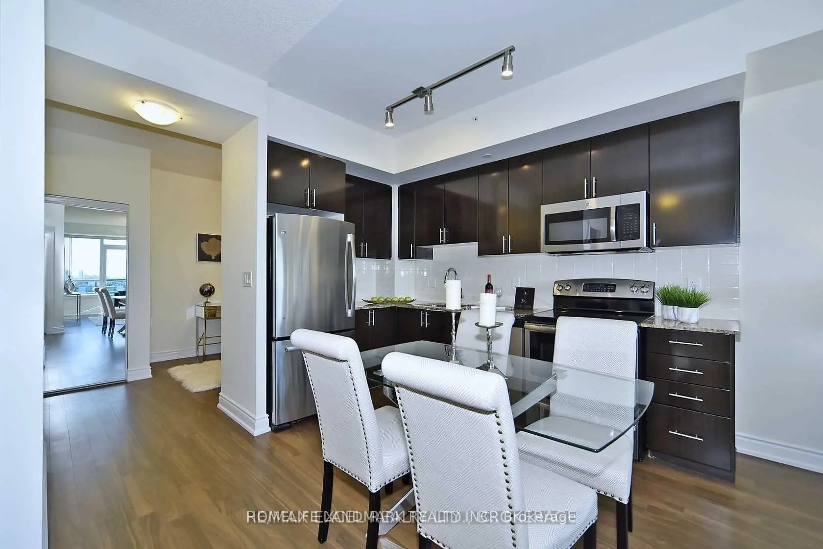 7167 Yonge Street #1408