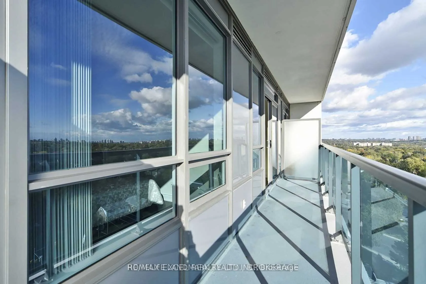 7167 Yonge Street #1408