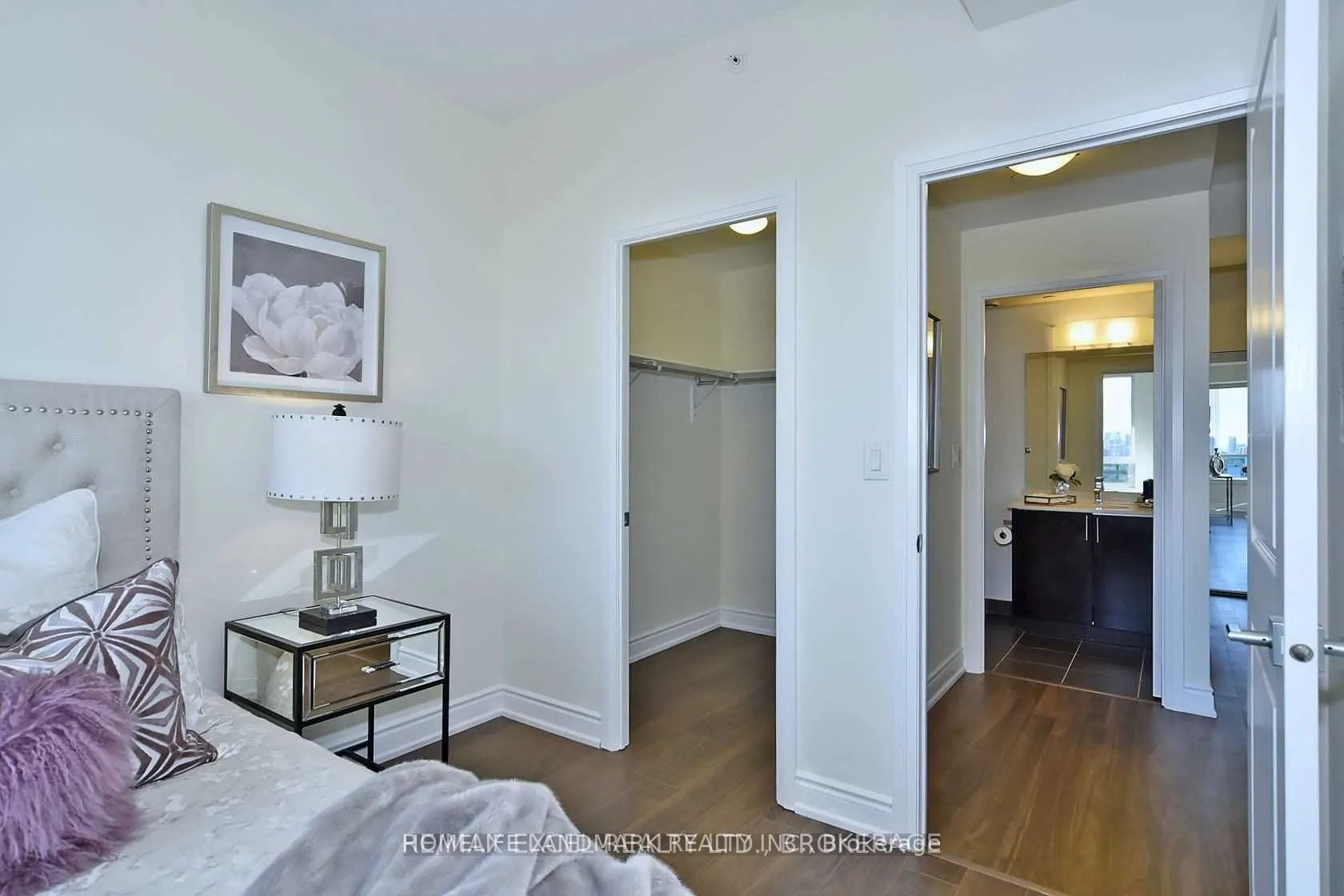 7167 Yonge Street #1408