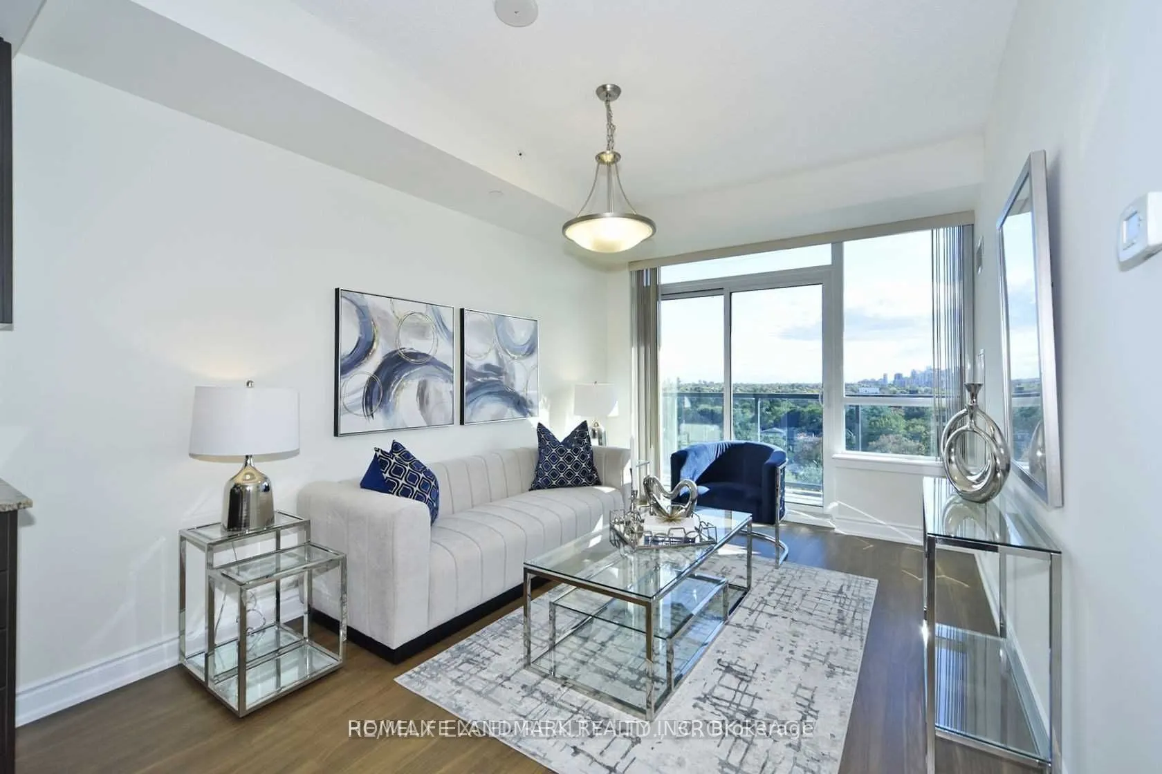 7167 Yonge Street #1408