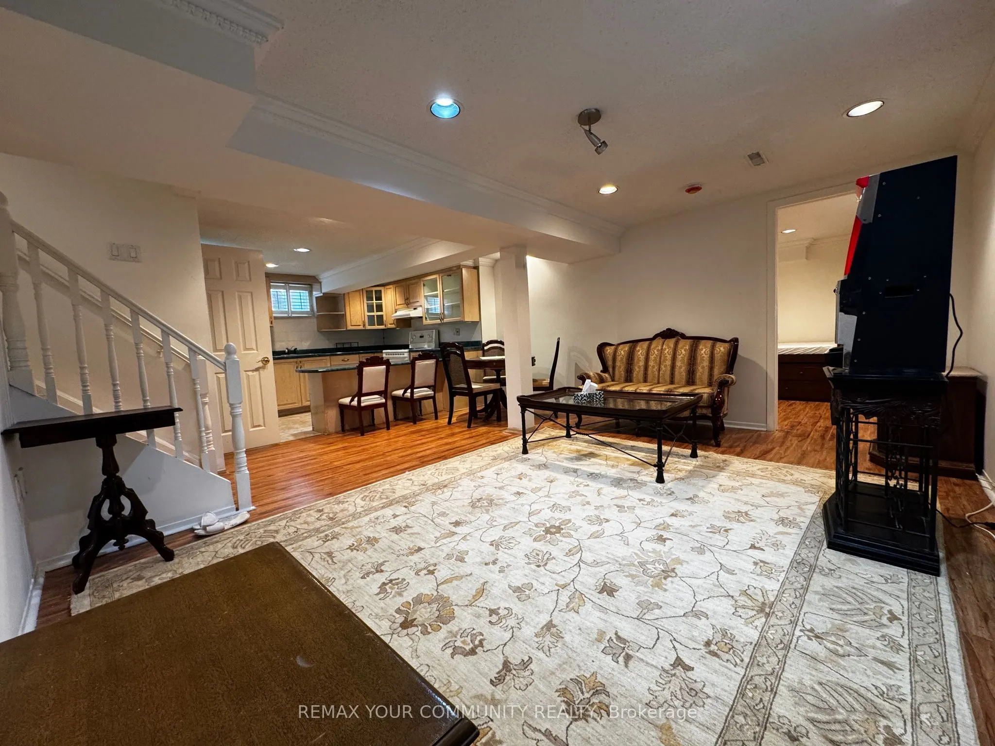 198 Stephen Street #Basement