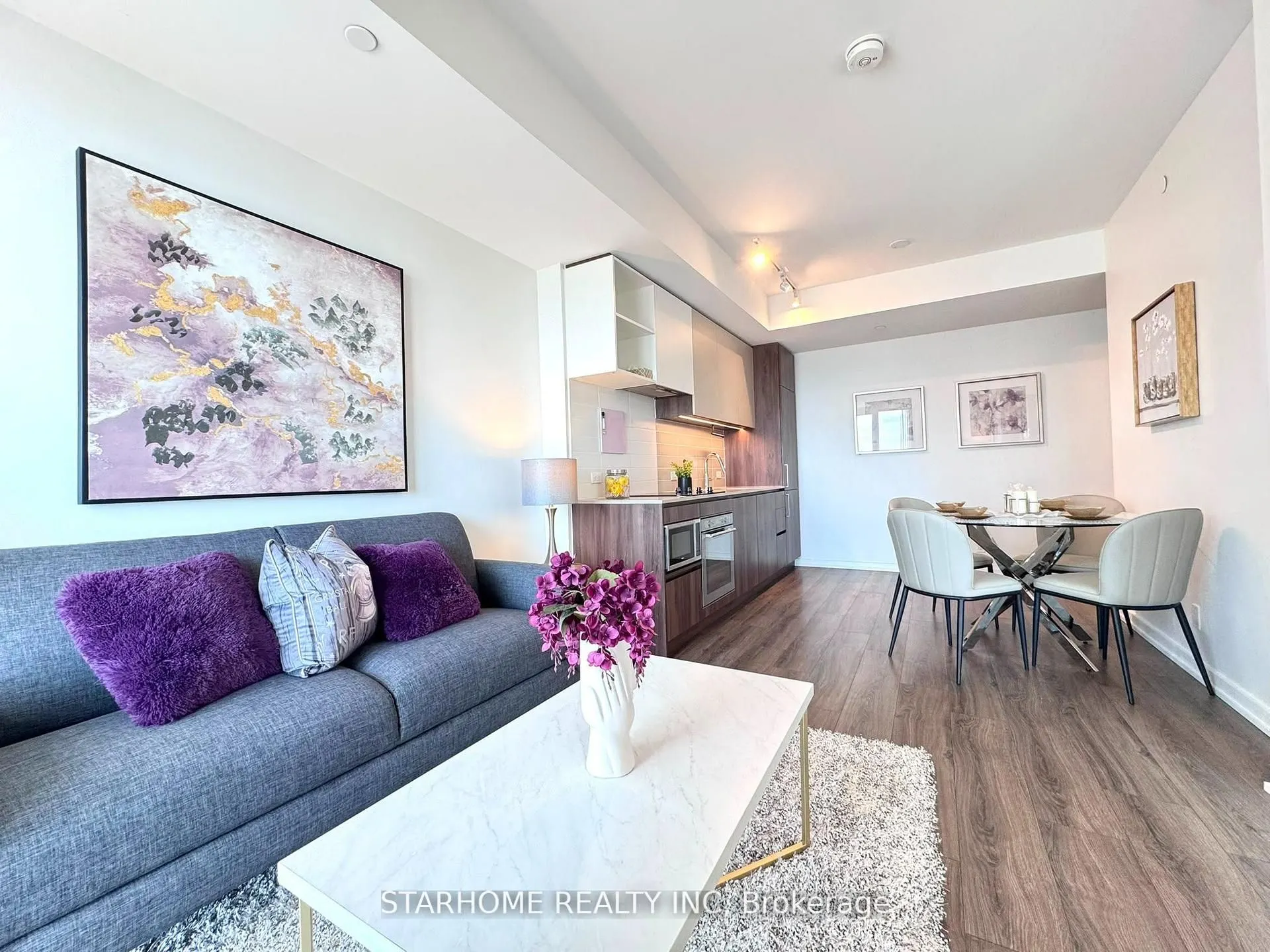 1000 Portage Parkway #1515