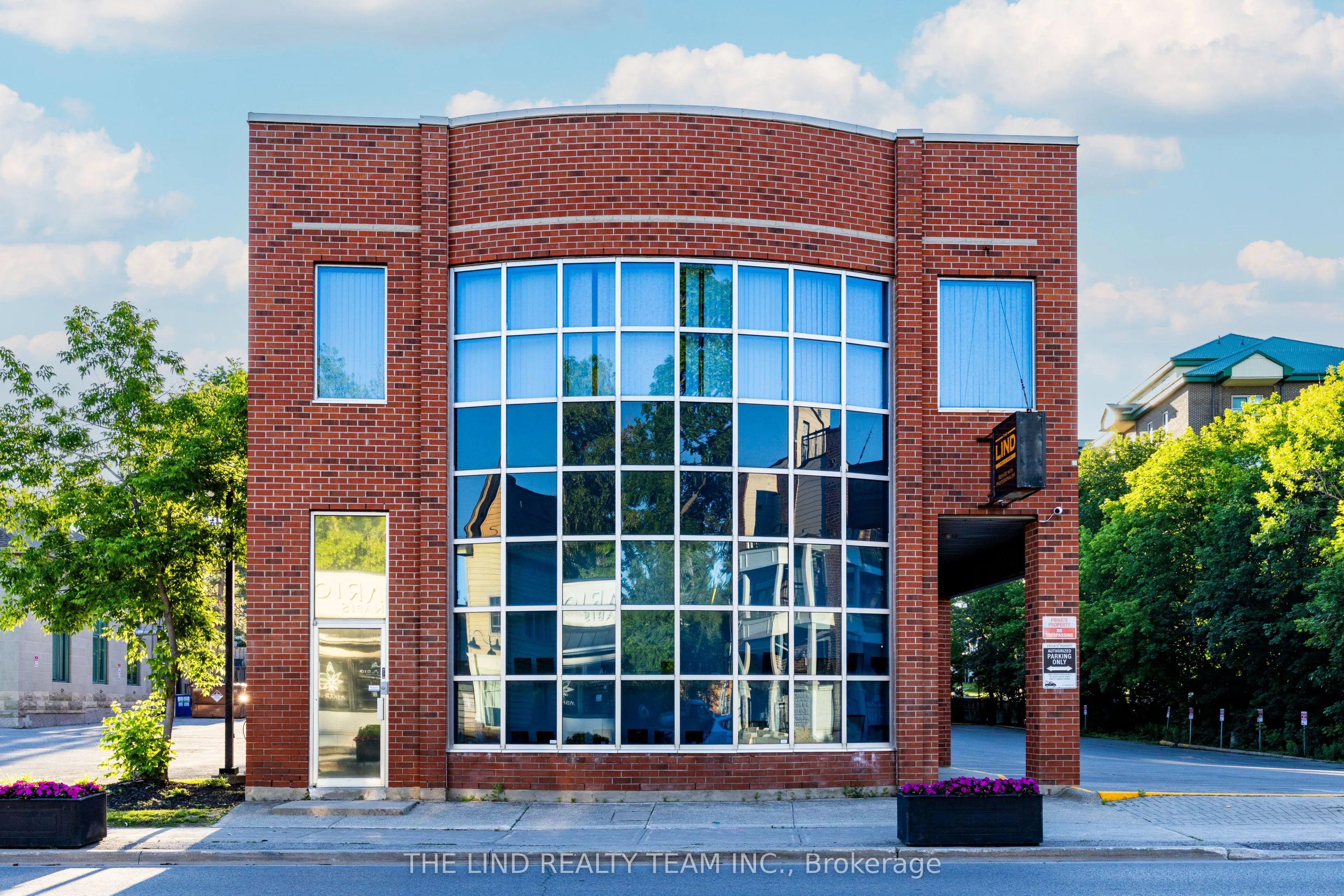 15105 Yonge Street